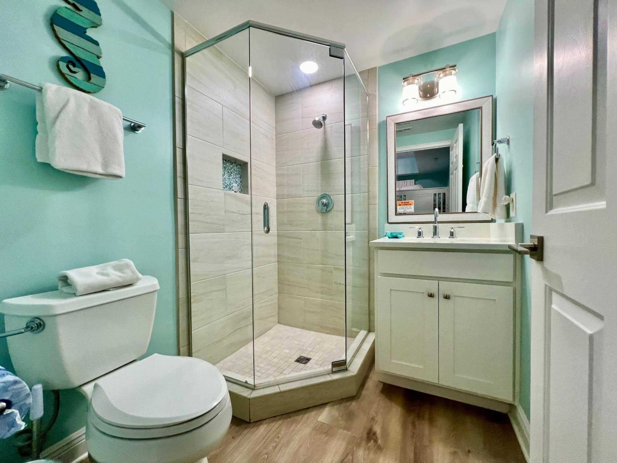 Beautiful Front, Okaloosa Dreamin 404! Free Activities Included! Apartment