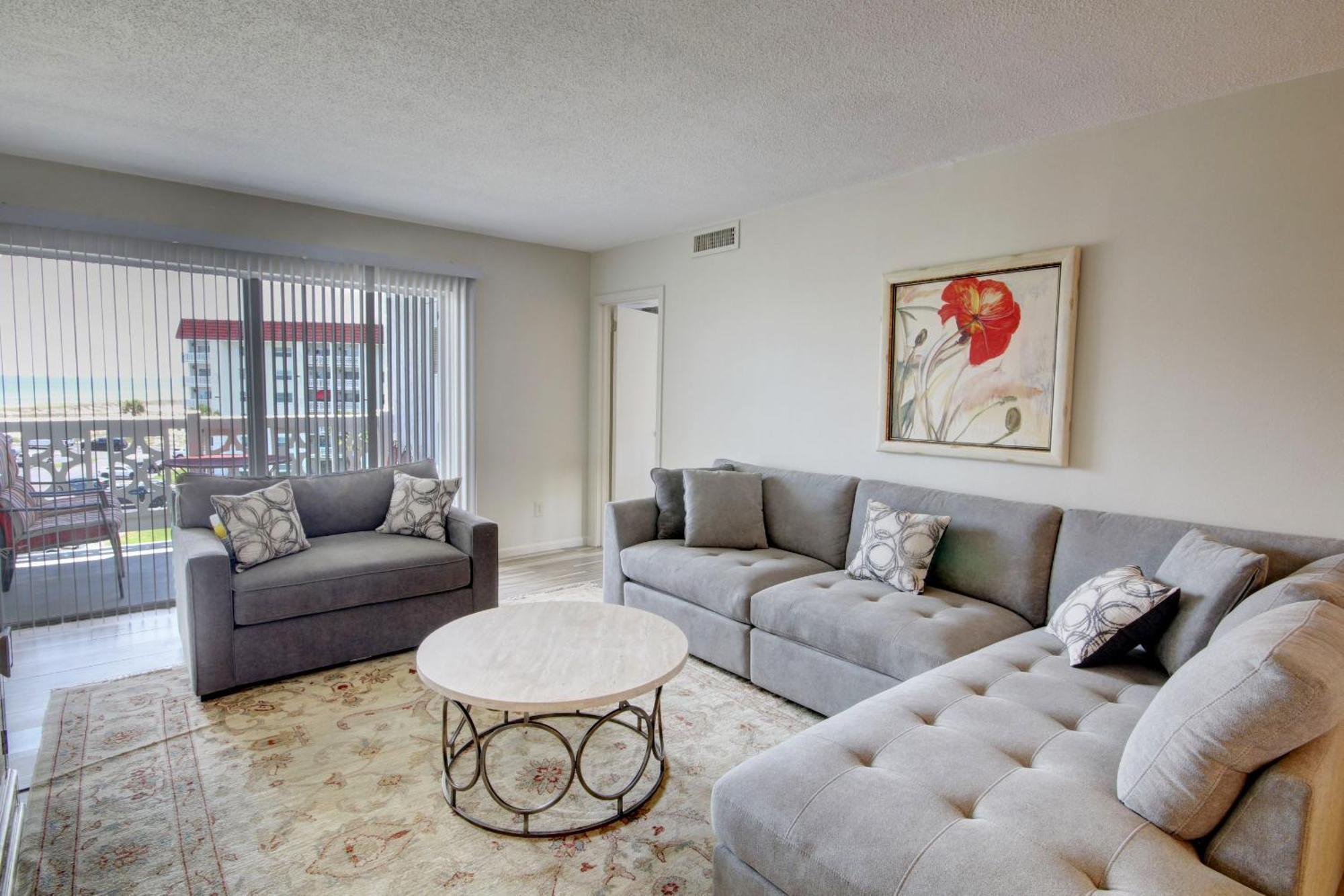 El Matador 152 - Fifth Floor Unit Apartment
