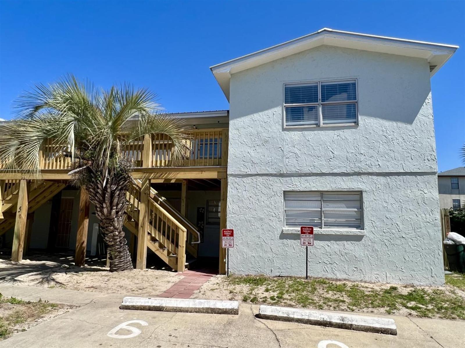 New! Walk 6! Dog Friendly, Free Activities Included!