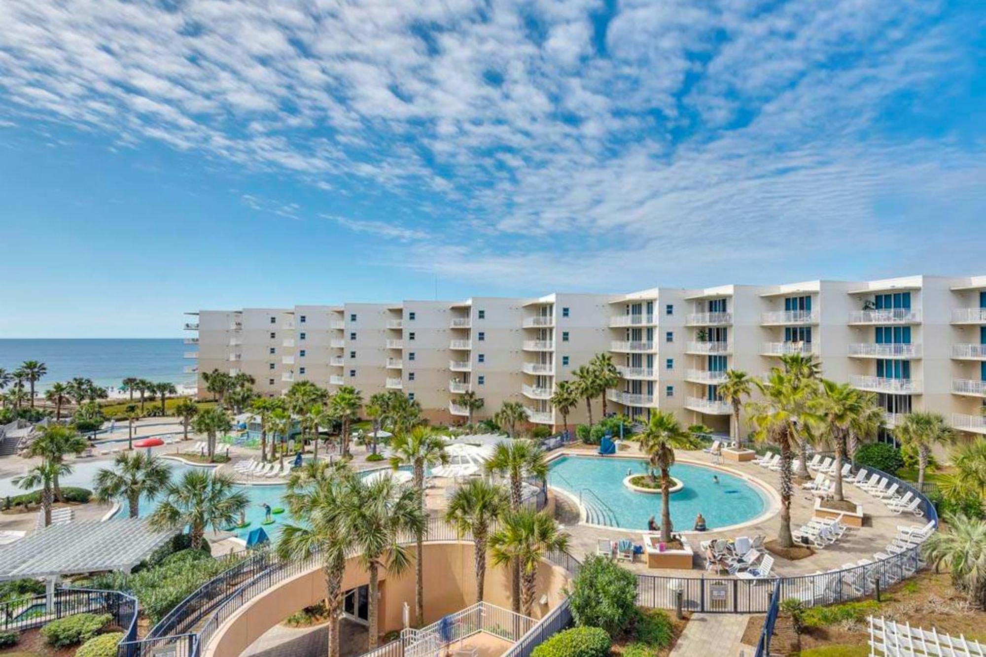 Waterscape Apartment