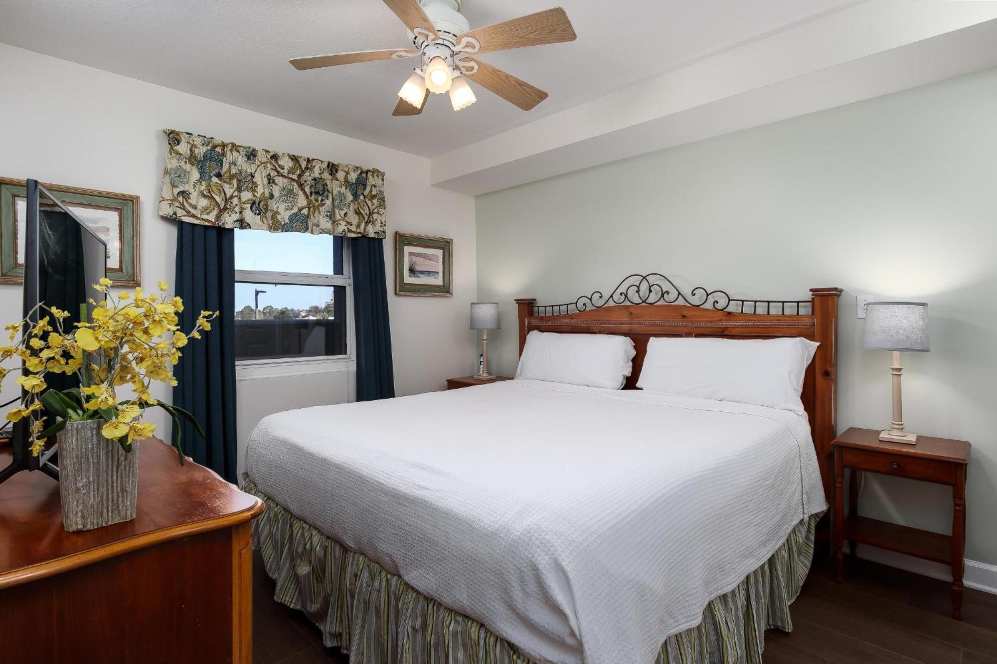 Pelican Isle 214 Apartment Fort Walton Beach