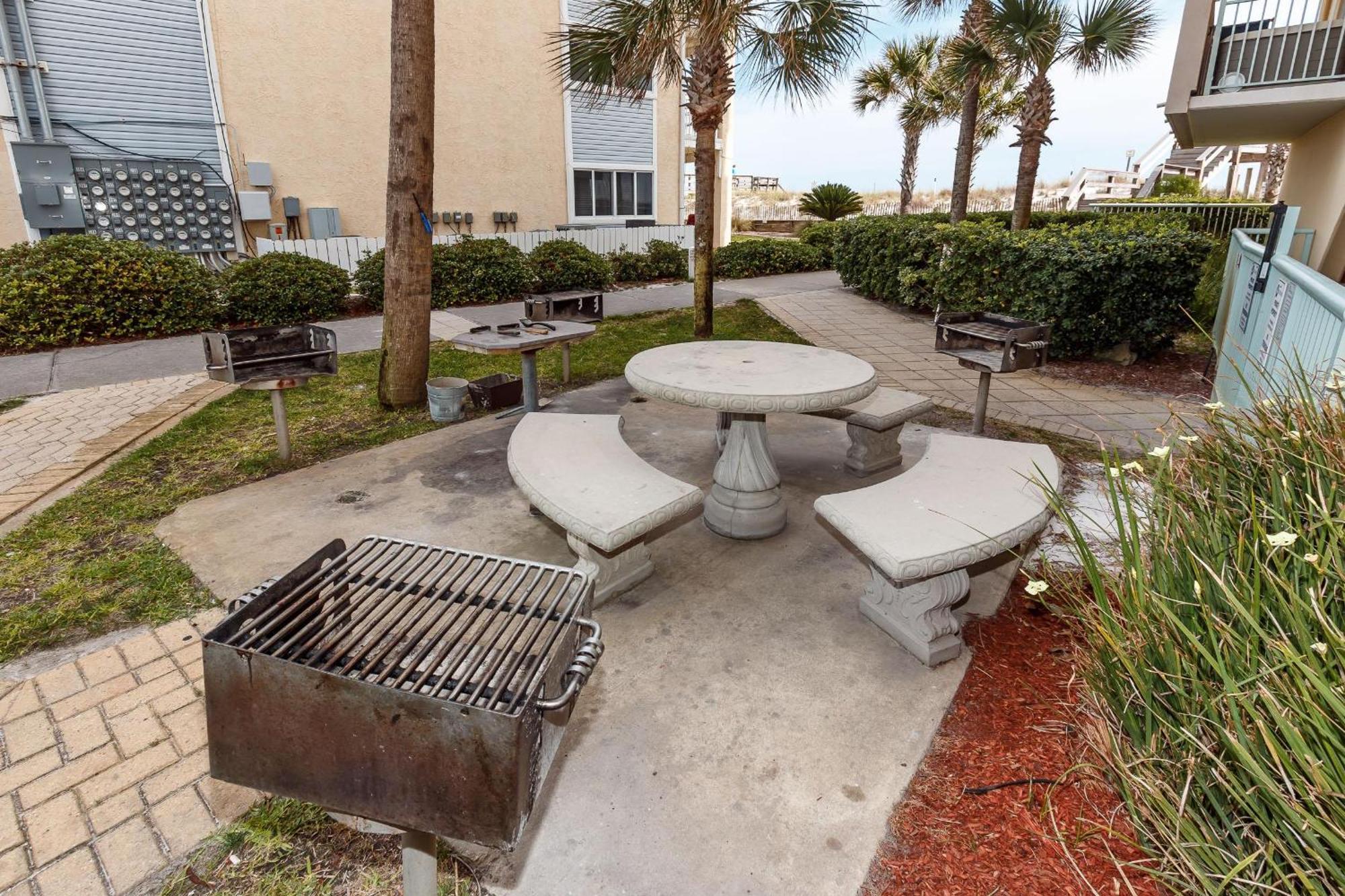 Apartment Pelican Isle 218 *