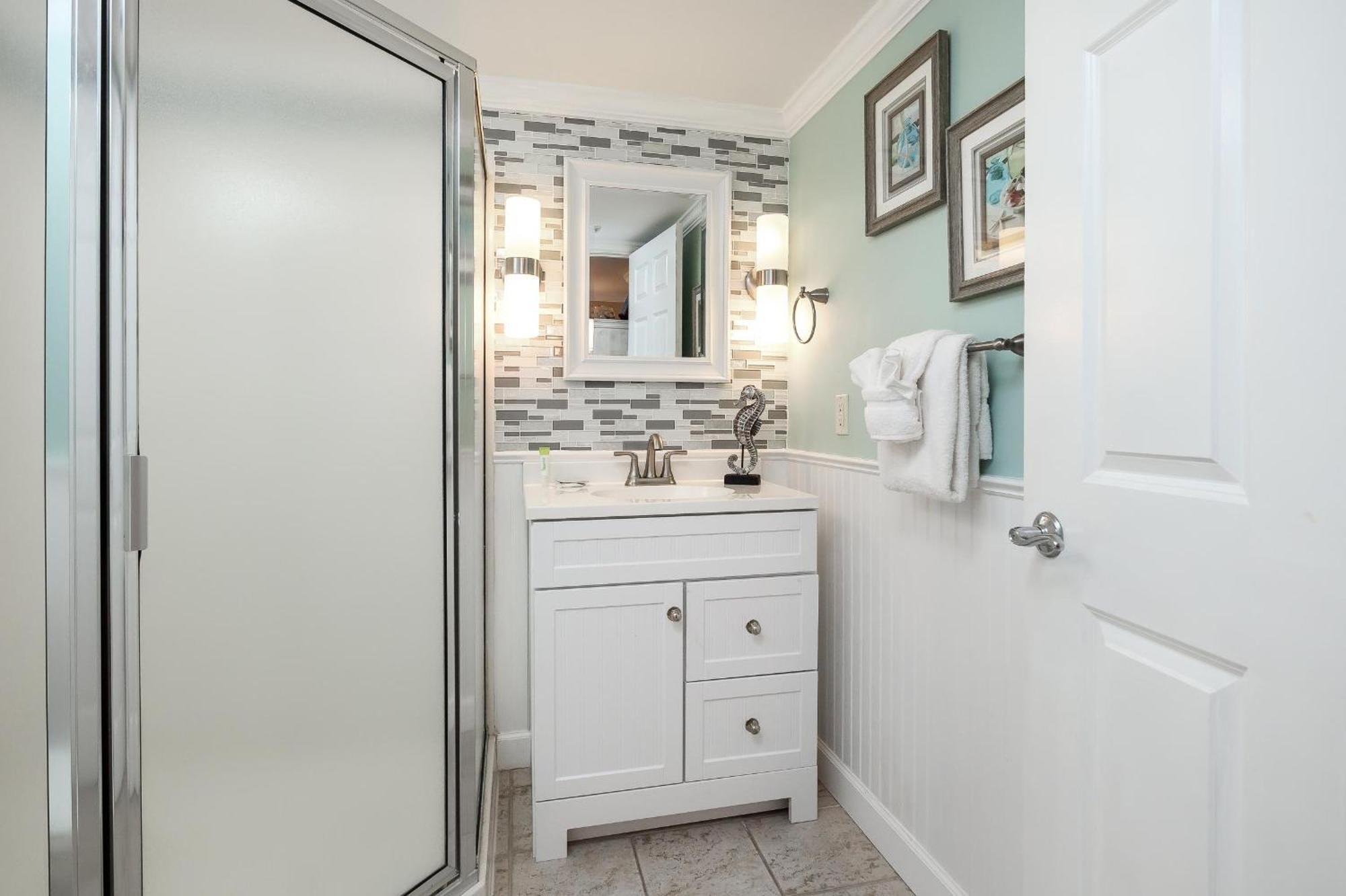 Pelican Isle 410 Apartment