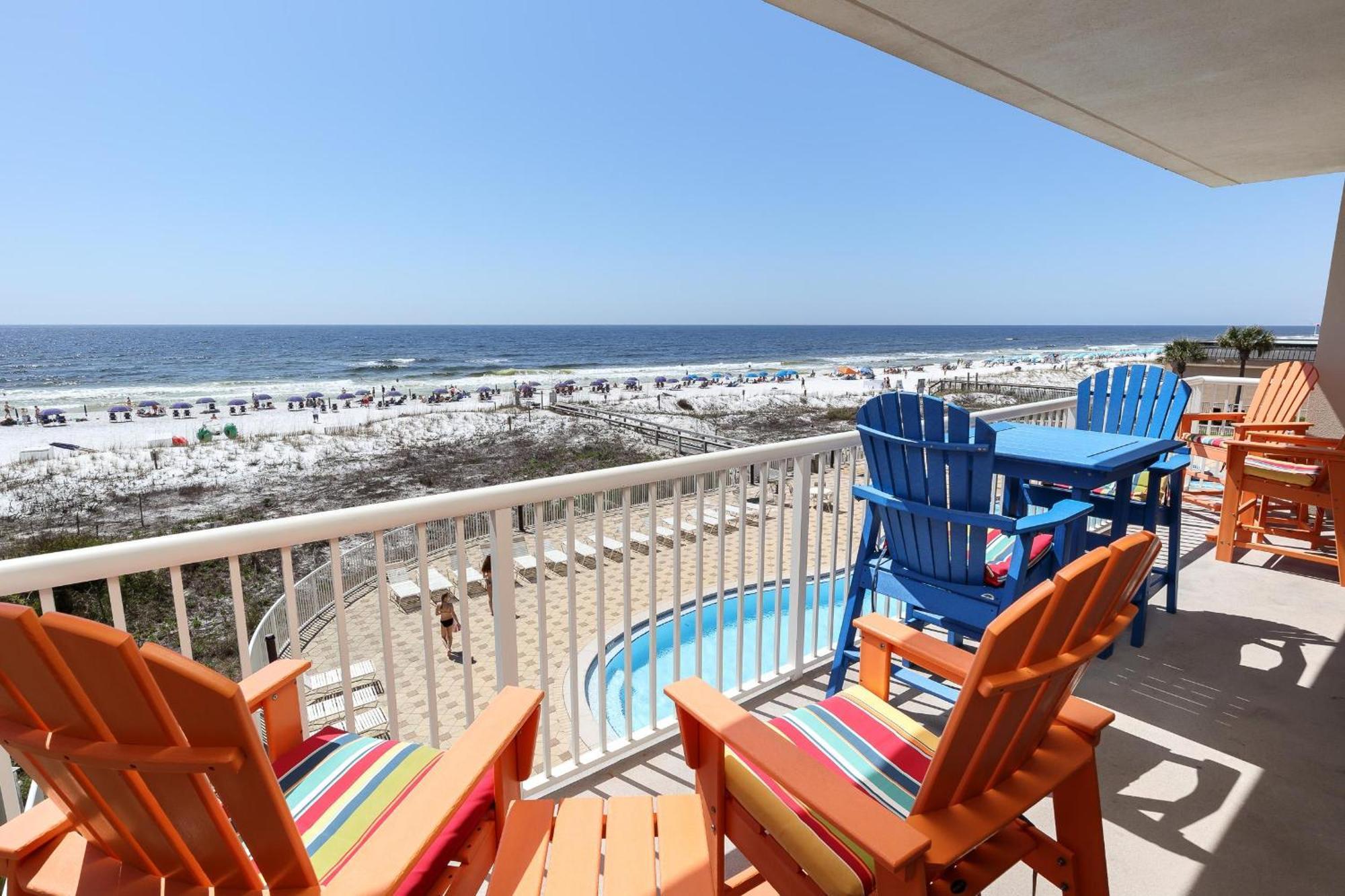Summer Place 302