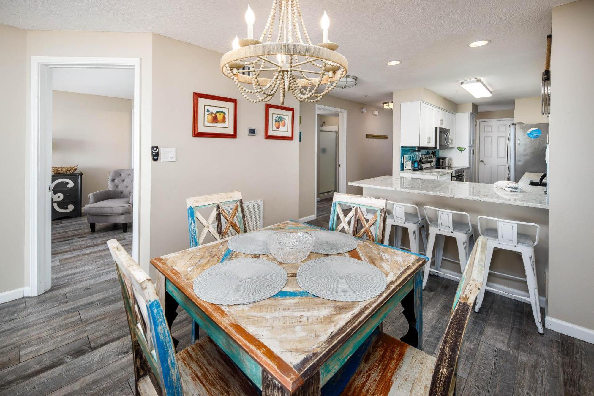 The Palms 203 Apartment