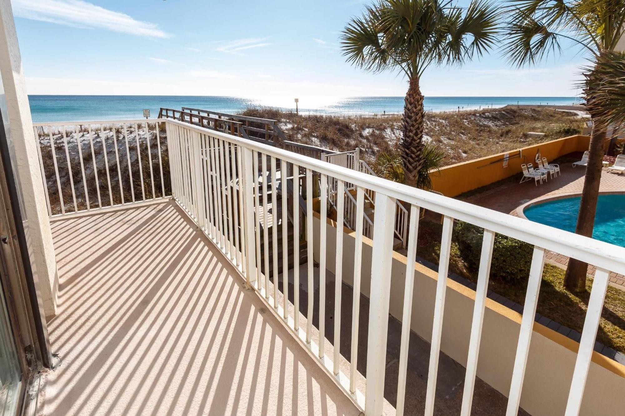 Apartment Gulfside 203 - The Sandbar Escape