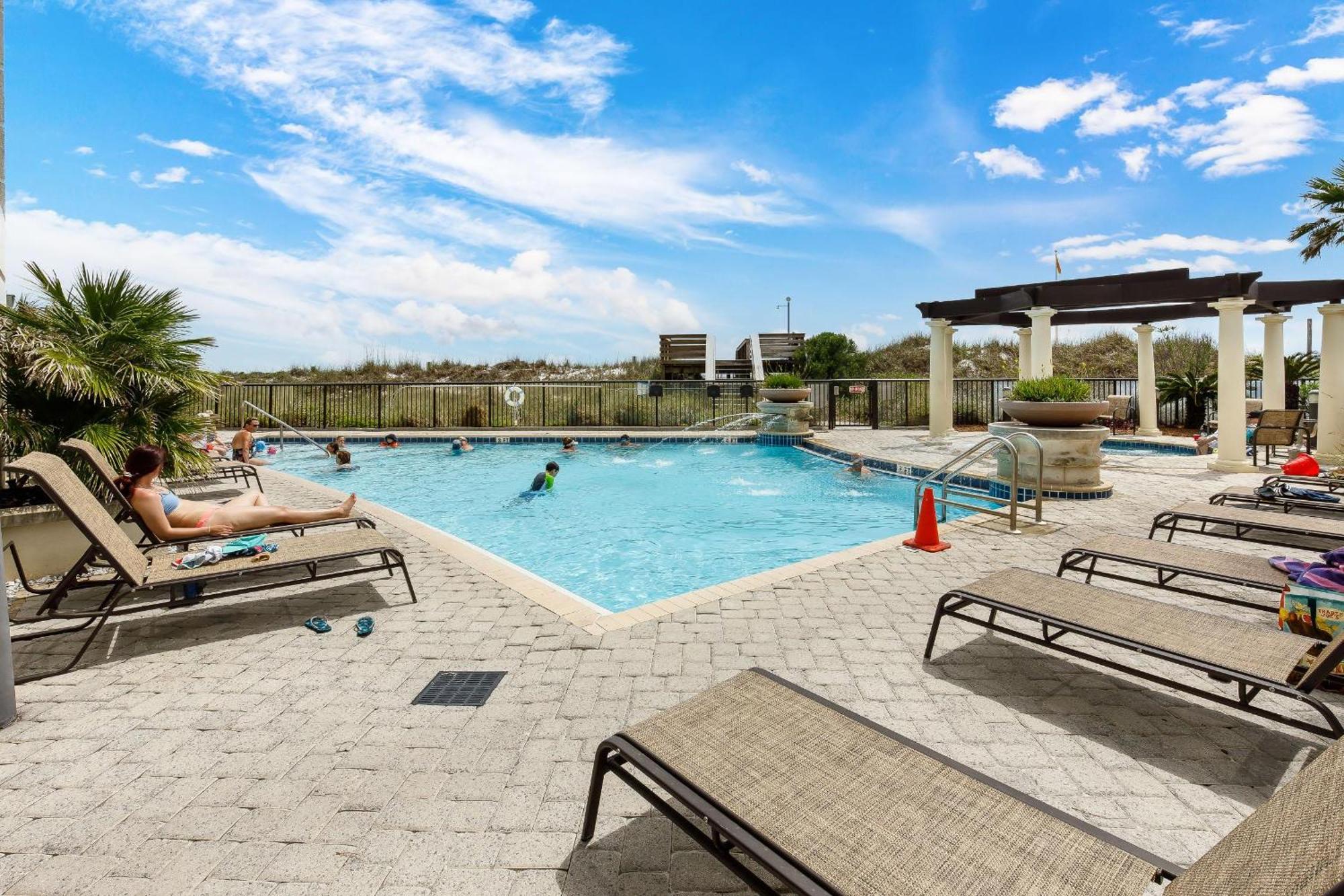 Bella Riva#209-luxurious Mediterranean 4 Bedroom Apartment *