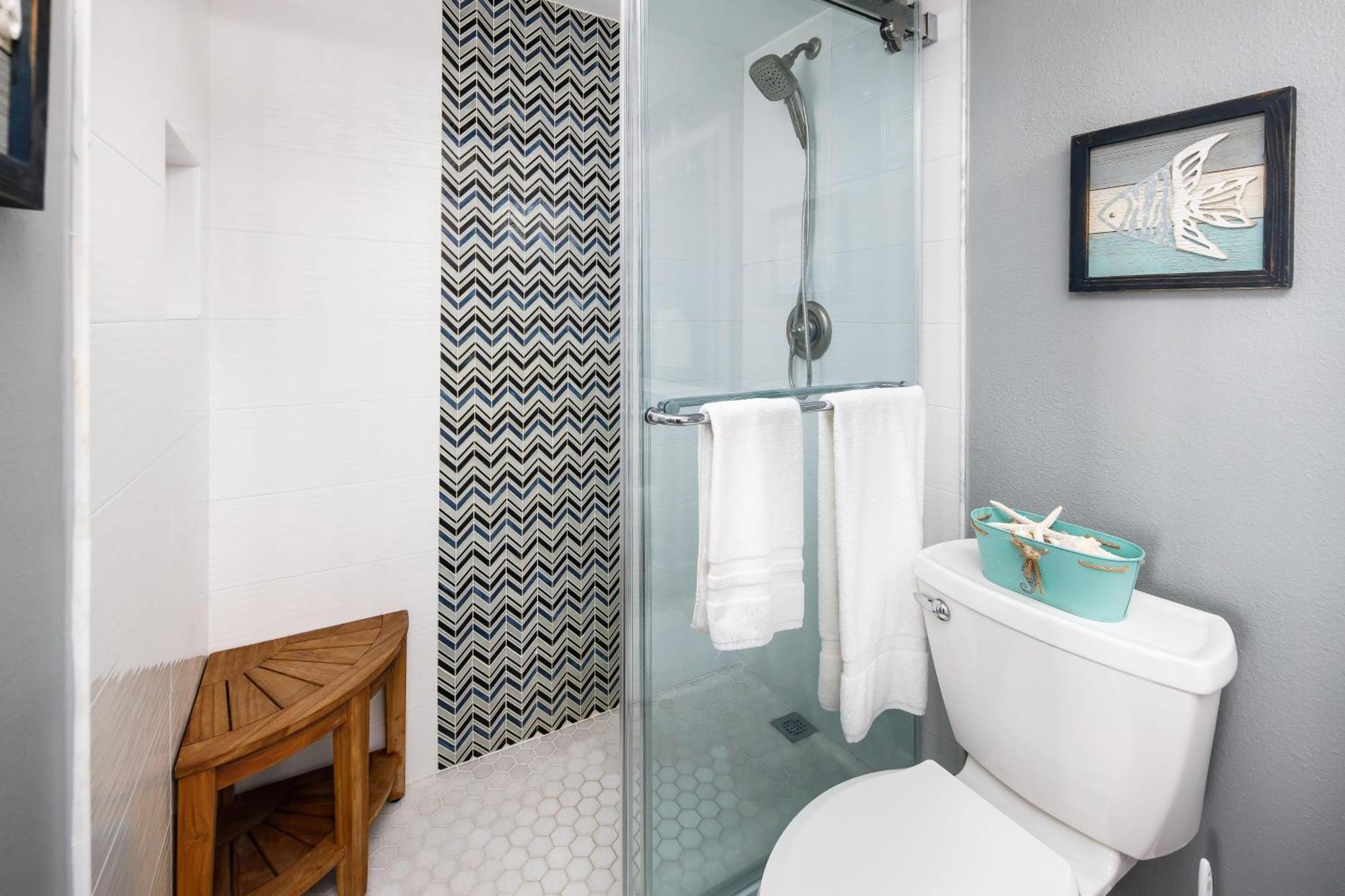Ip510-beautifully 3bd Beachfront-beach Service Apartment