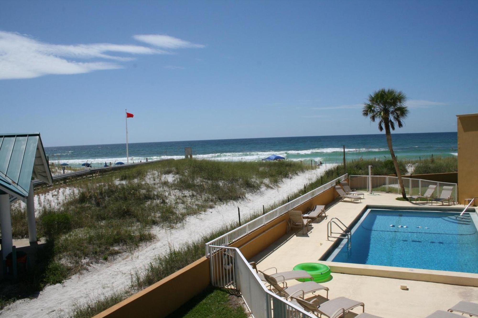 Apartment Is9-cozy Upstairs Beachfront - King Beds *