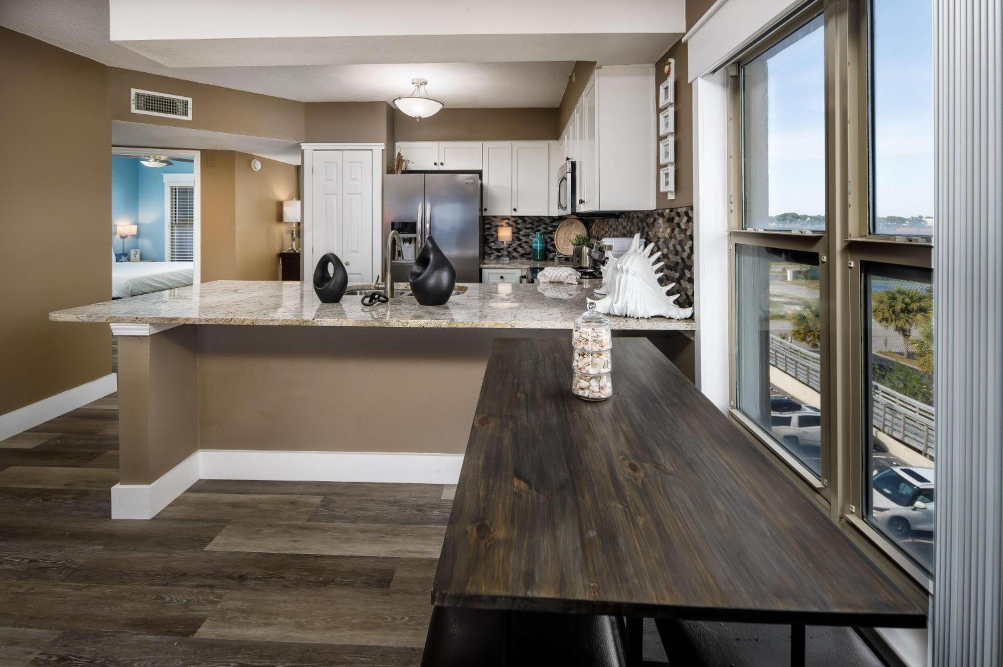 Apartment Emerald Towers West 4000
