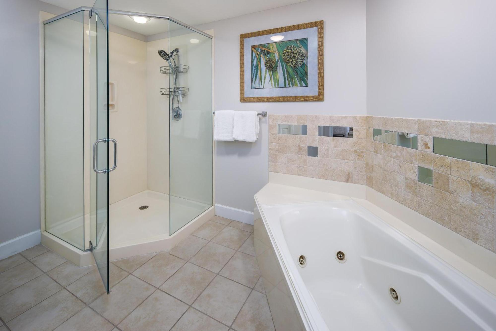 Apartment South 102 - Mystic Tides