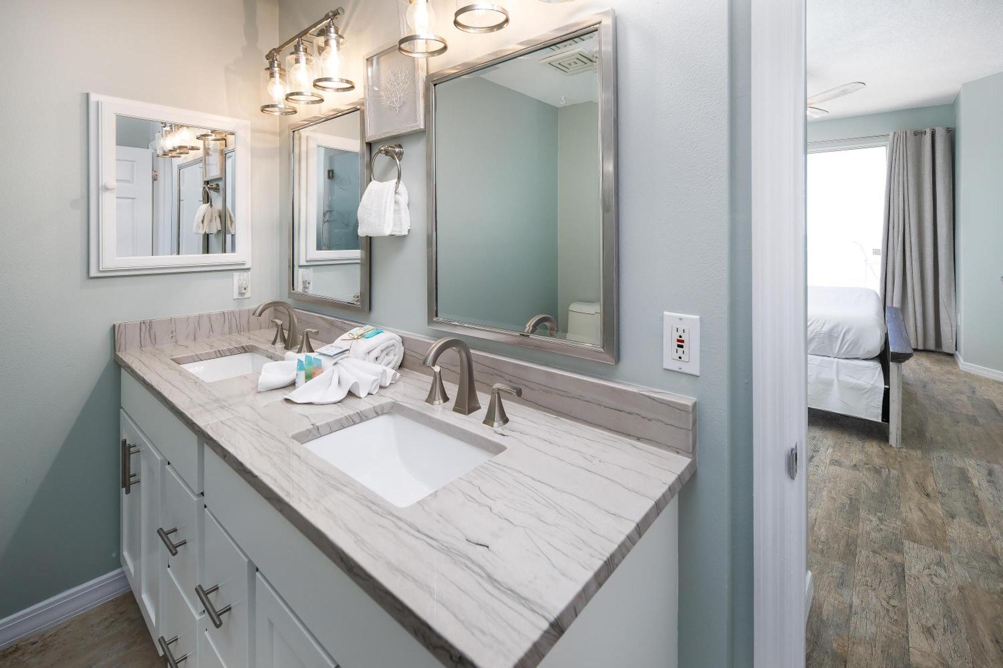 Gulf Dunes 604 - Shoreline Chic * Fort Walton Beach