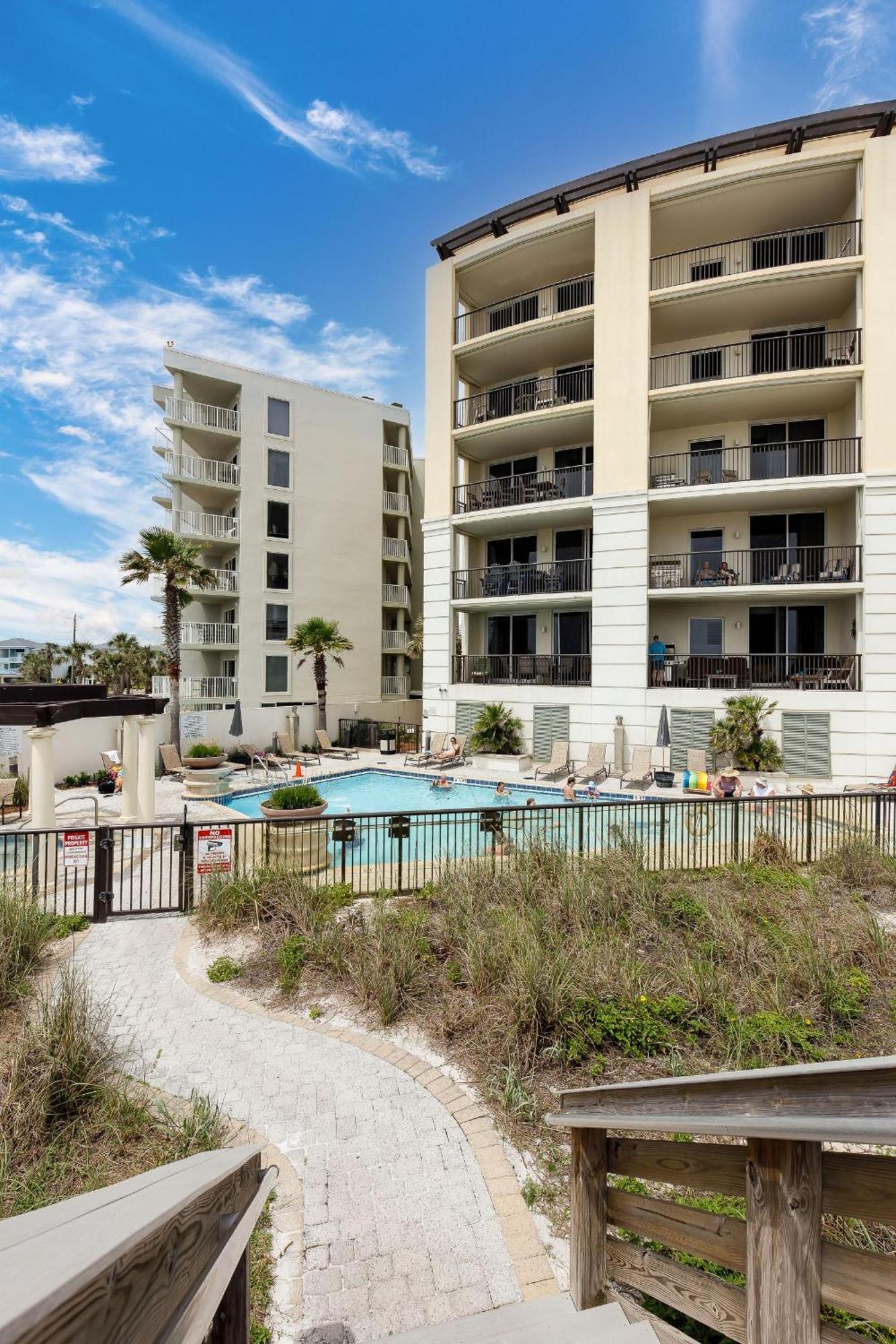 Bella Riva 108 - Golden Horizon Apartment *