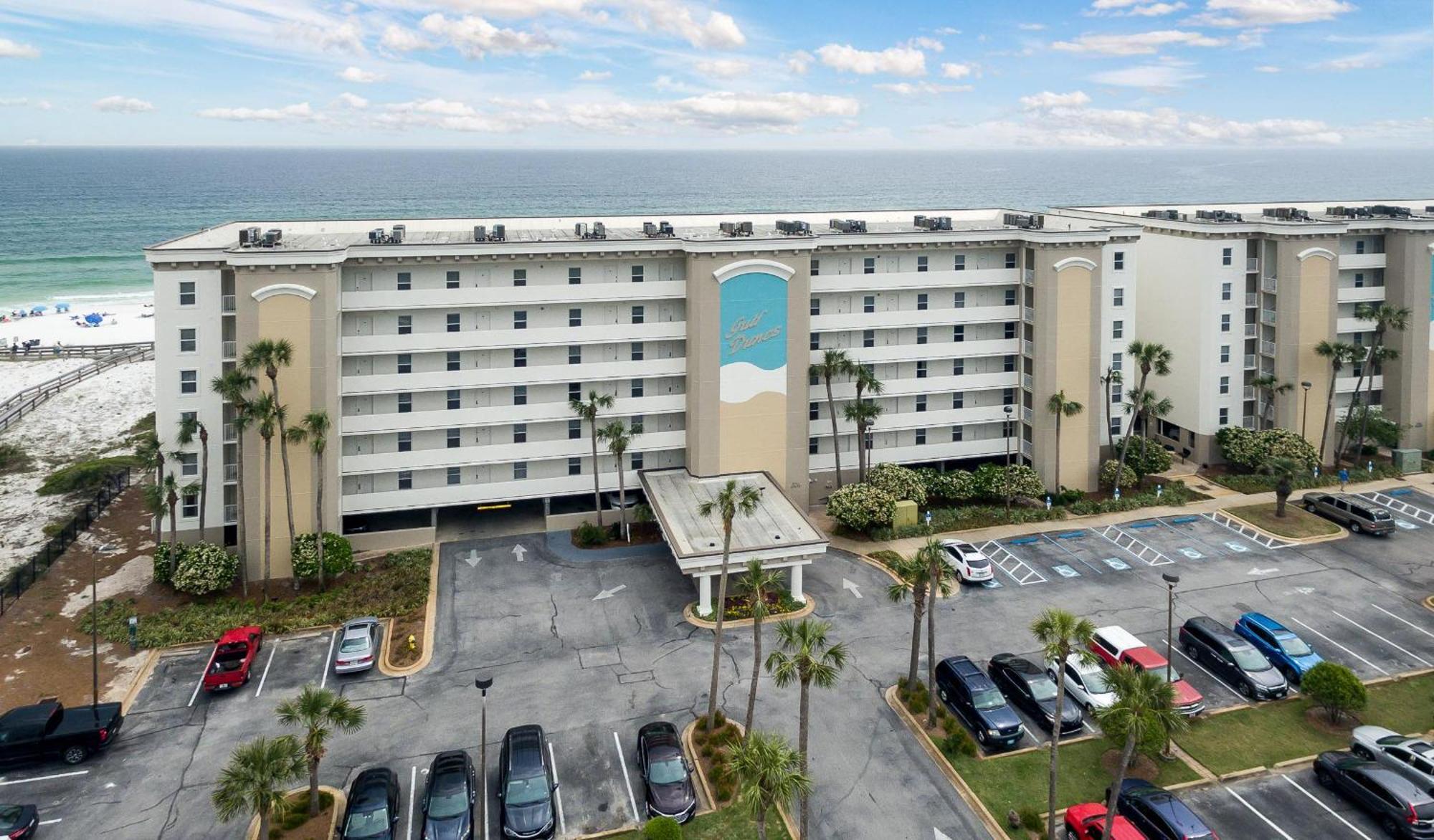 Gulf Dunes 604 - Shoreline Chic Apartment *
