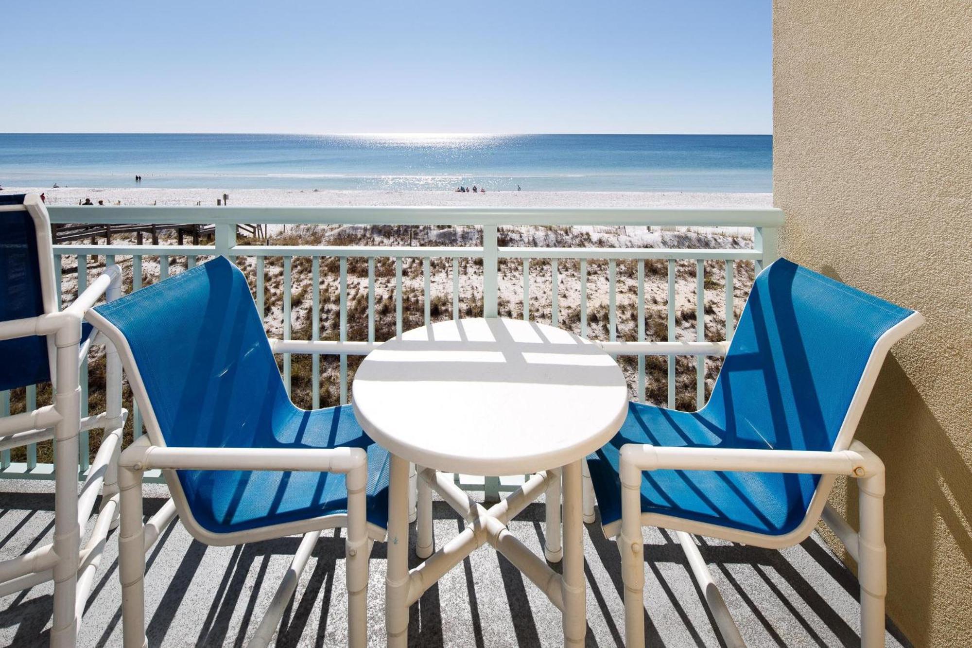 Apartment Pelican Isle 306