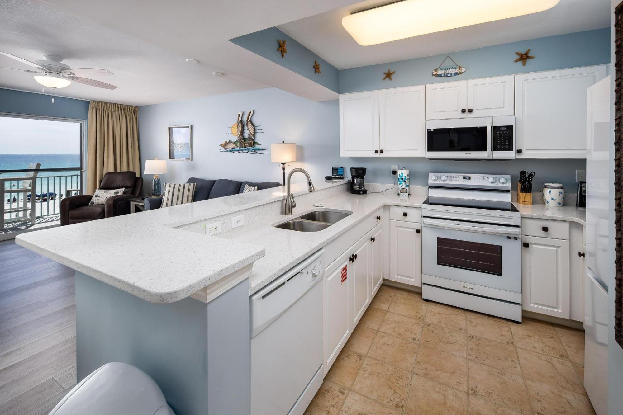 Apartment Pelican Isle 307 *