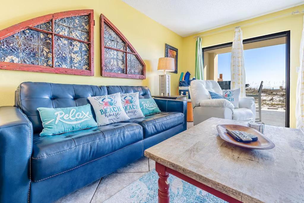 Apartment Family Tides-the Ultimate Family Beachfront Condo!