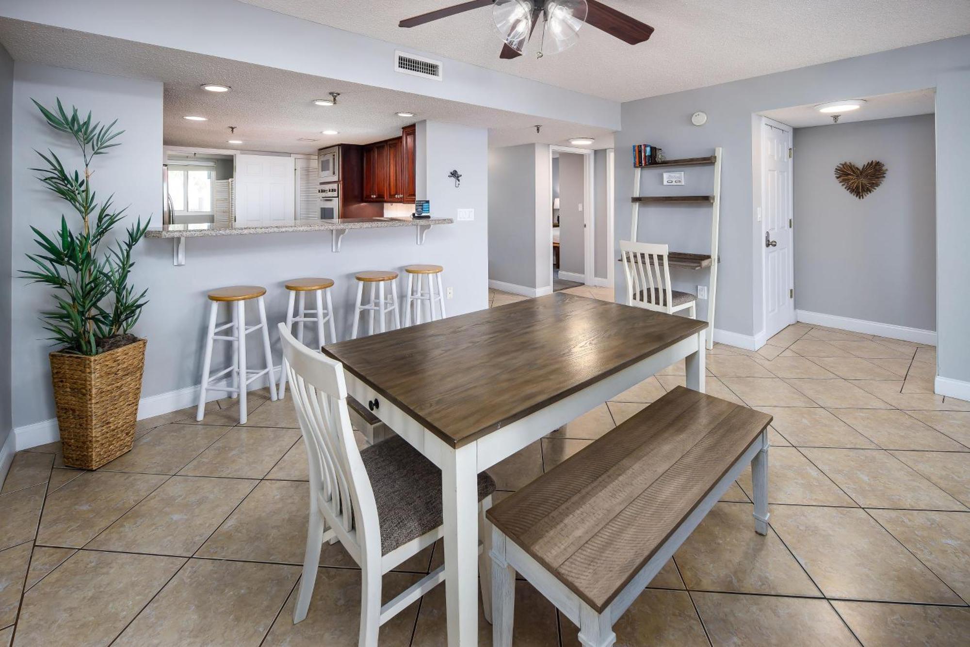 Surf Dweller 206 - Crescent Cove * Fort Walton Beach
