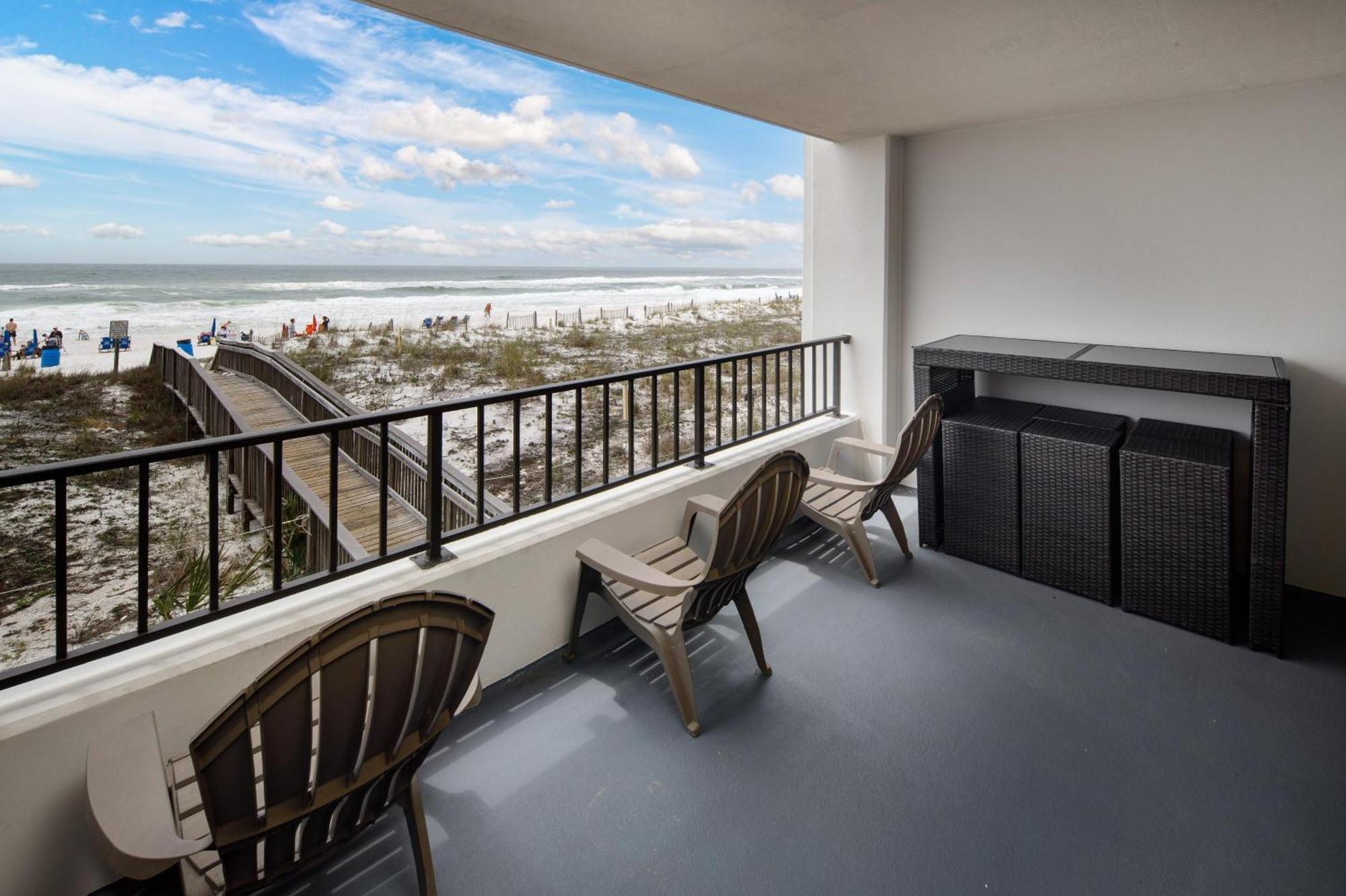 Surf Dweller 206 - Crescent Cove Apartment