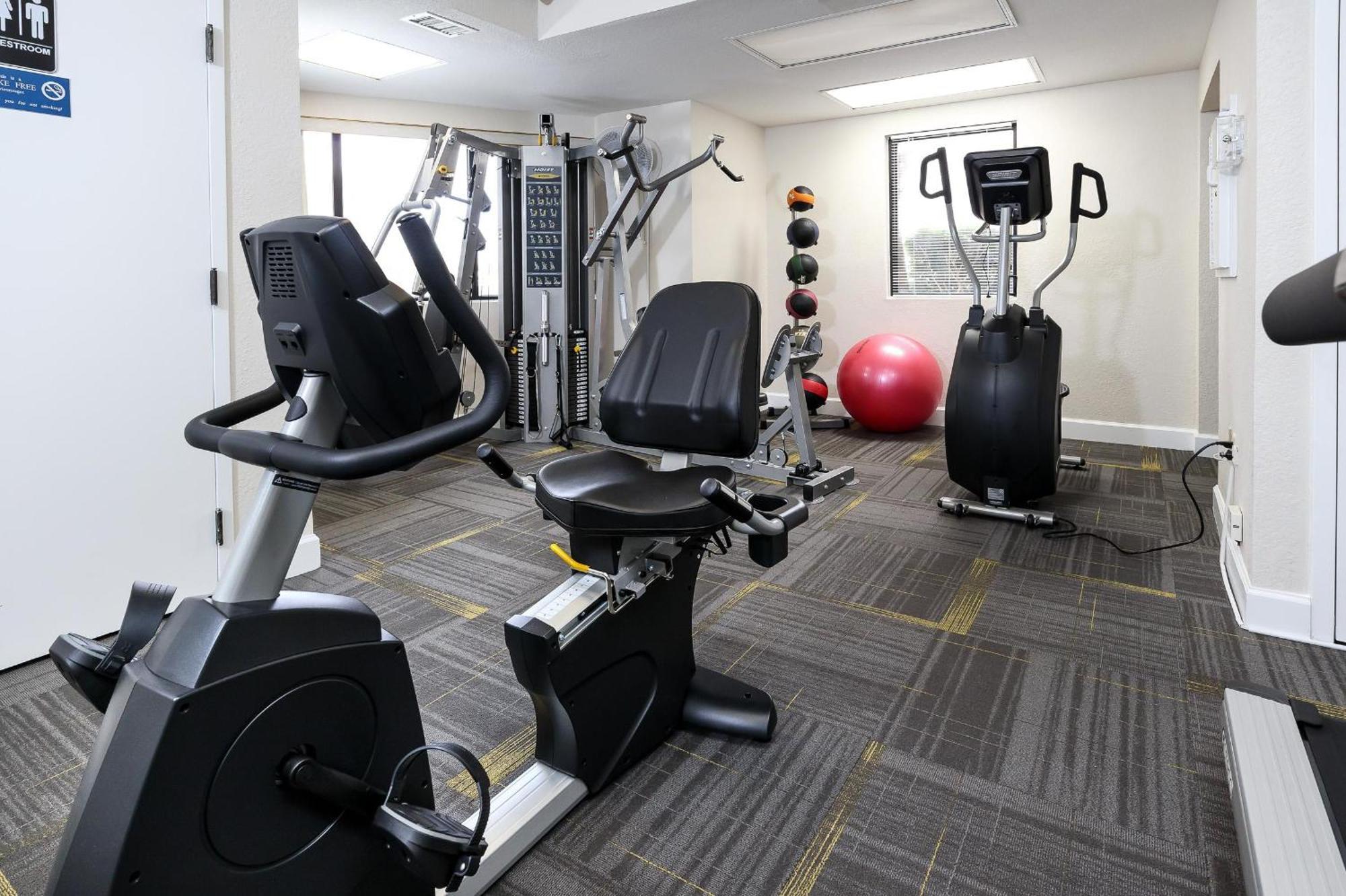 Apartment Surf Dweller 206 - Crescent Cove *
