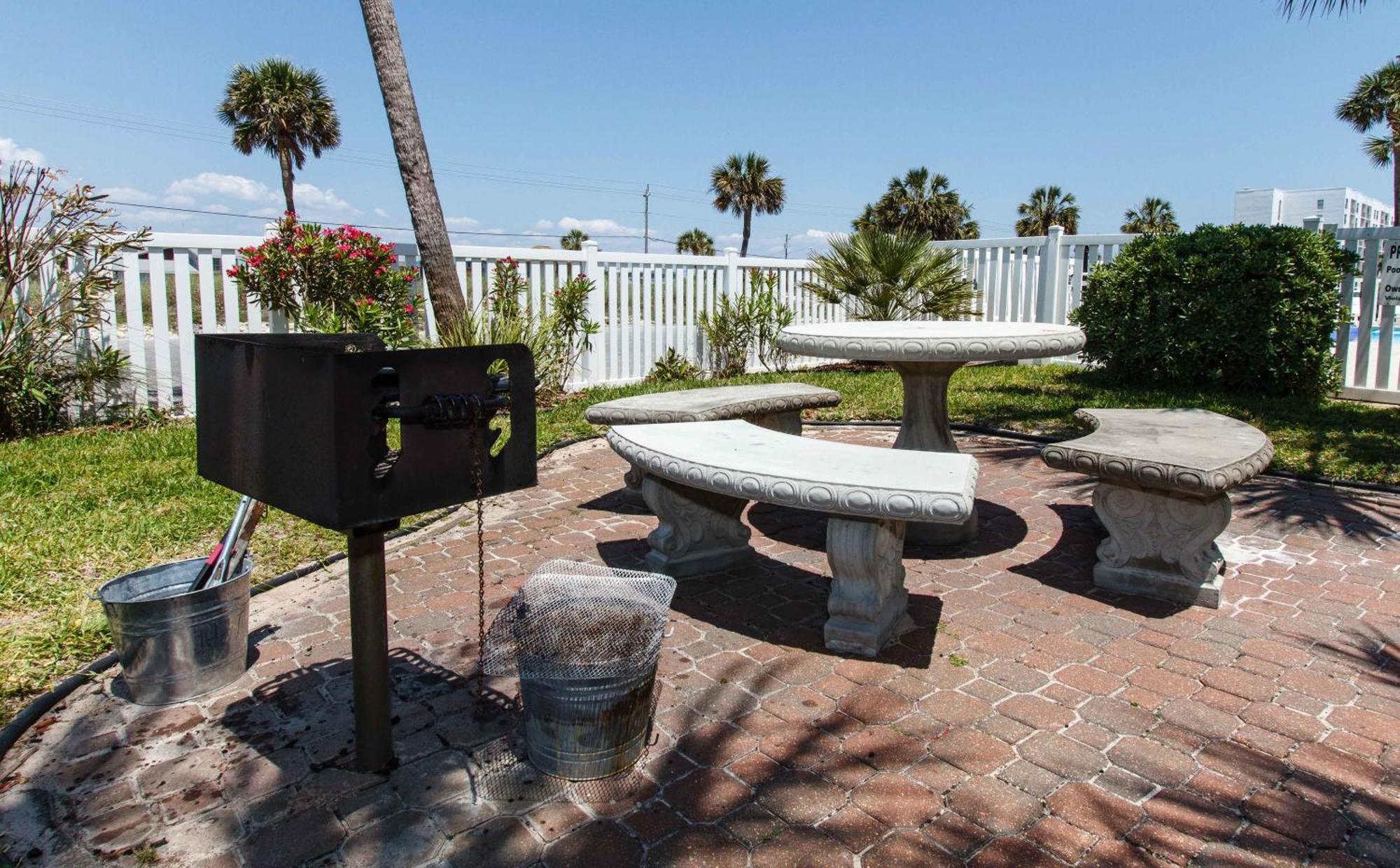 Apartment Emerald Towers West 1006 - Breezy Beachcomber