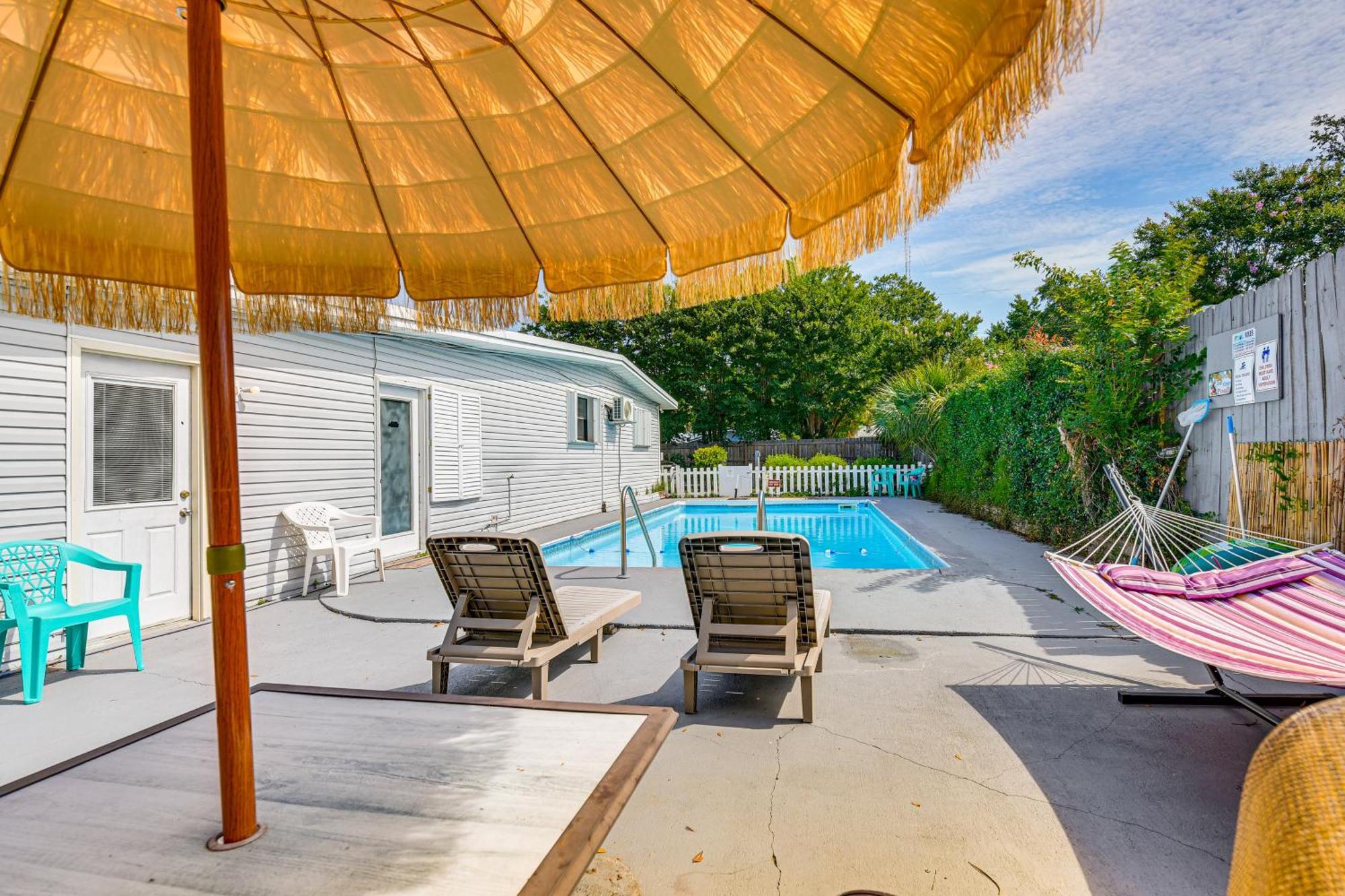 Walton With Shared Pool And Patio! Apartment Fort Walton Beach