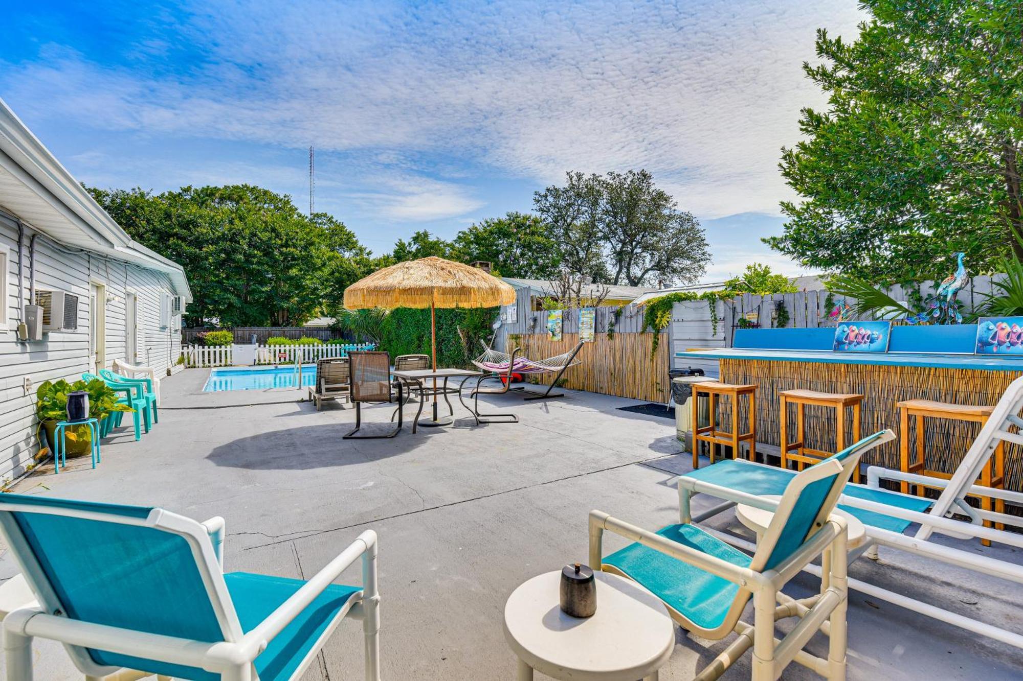 Apartment Walton With Shared Pool And Patio! *
