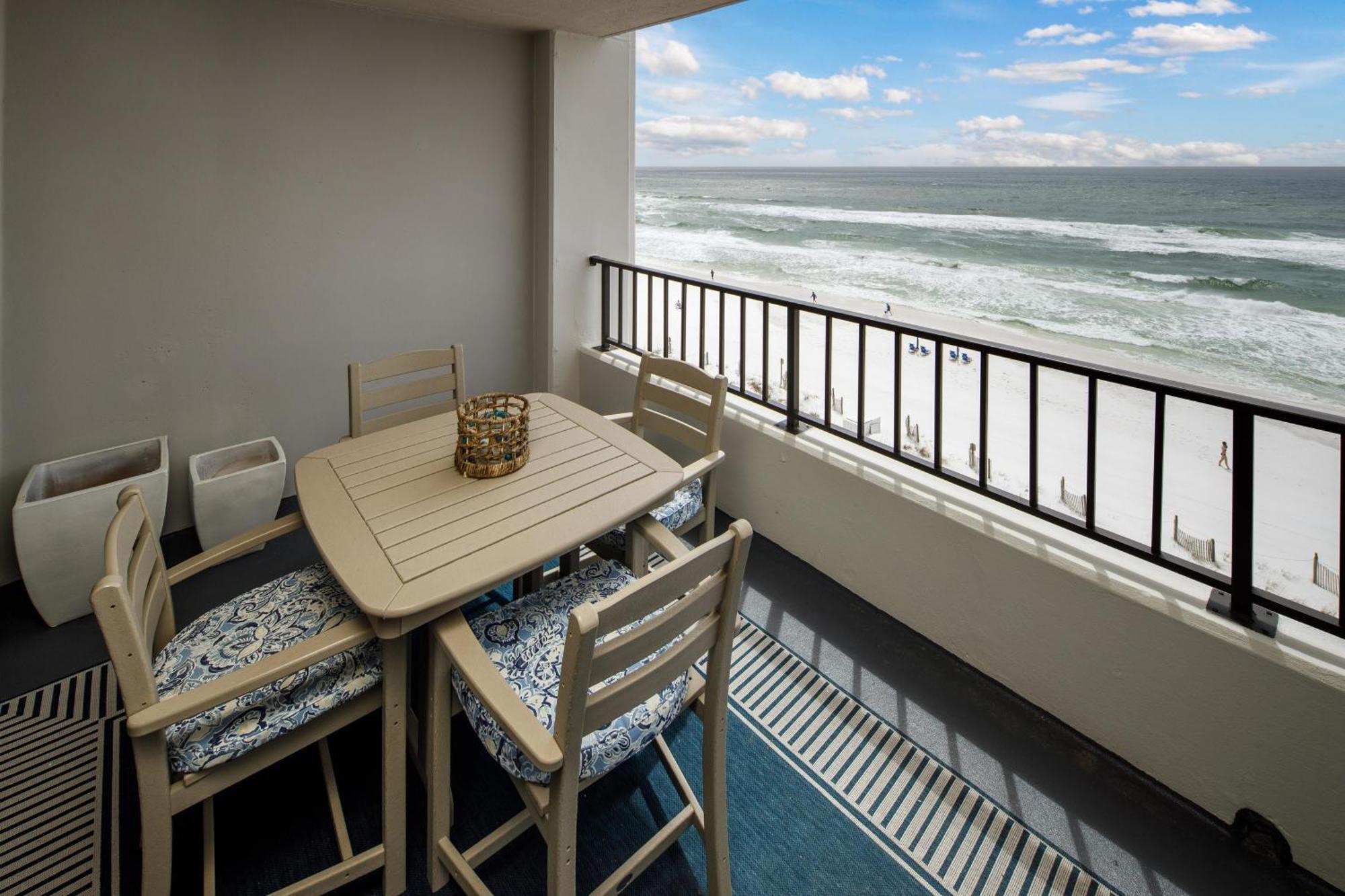 Surf Dweller 703 Apartment *
