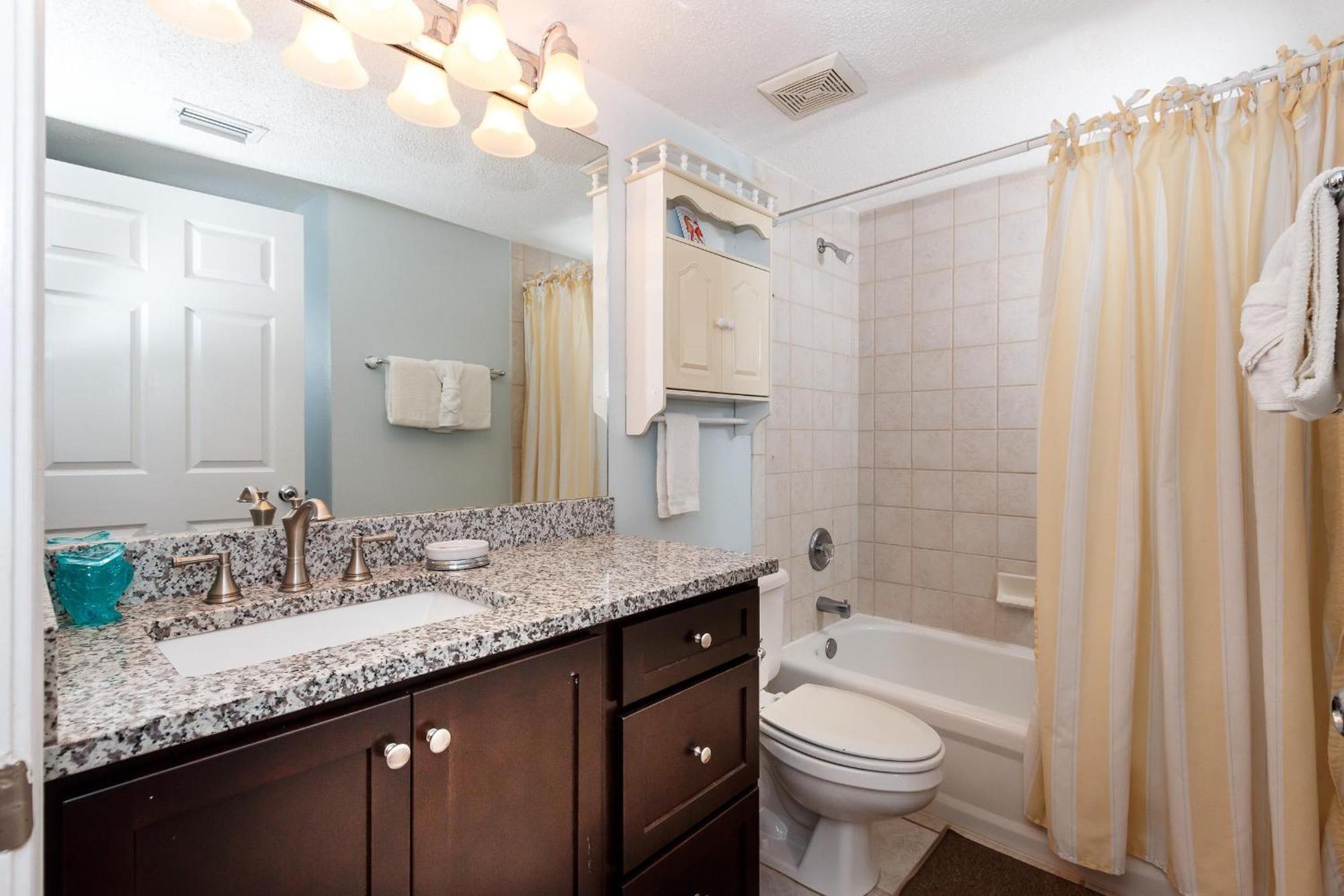 Ip301-beautiful 3 Bed Beachfront-premium Amenities Apartment *