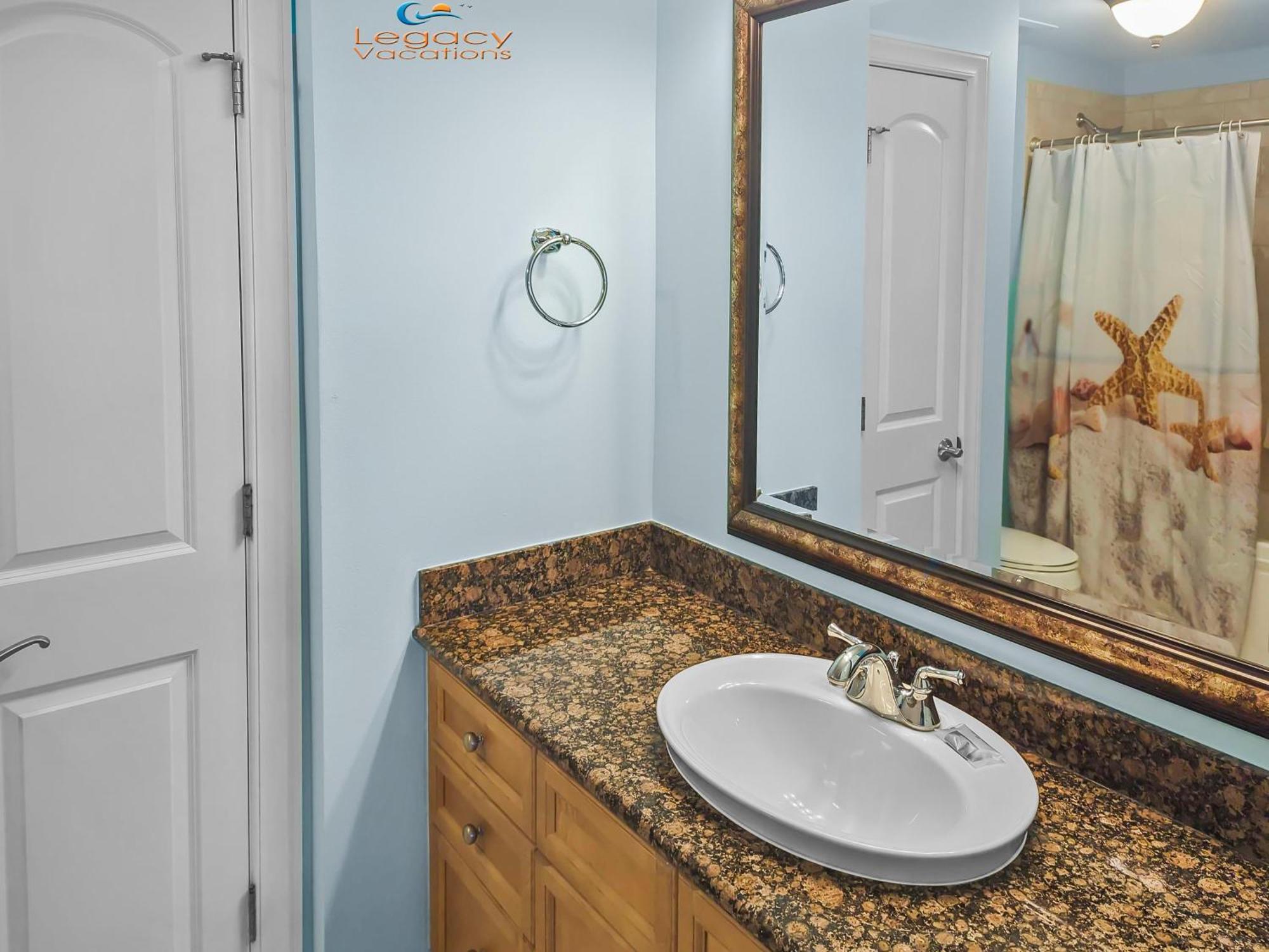 Azure #307 - 3bd Beachfront - King Beds! Fort Walton Beach