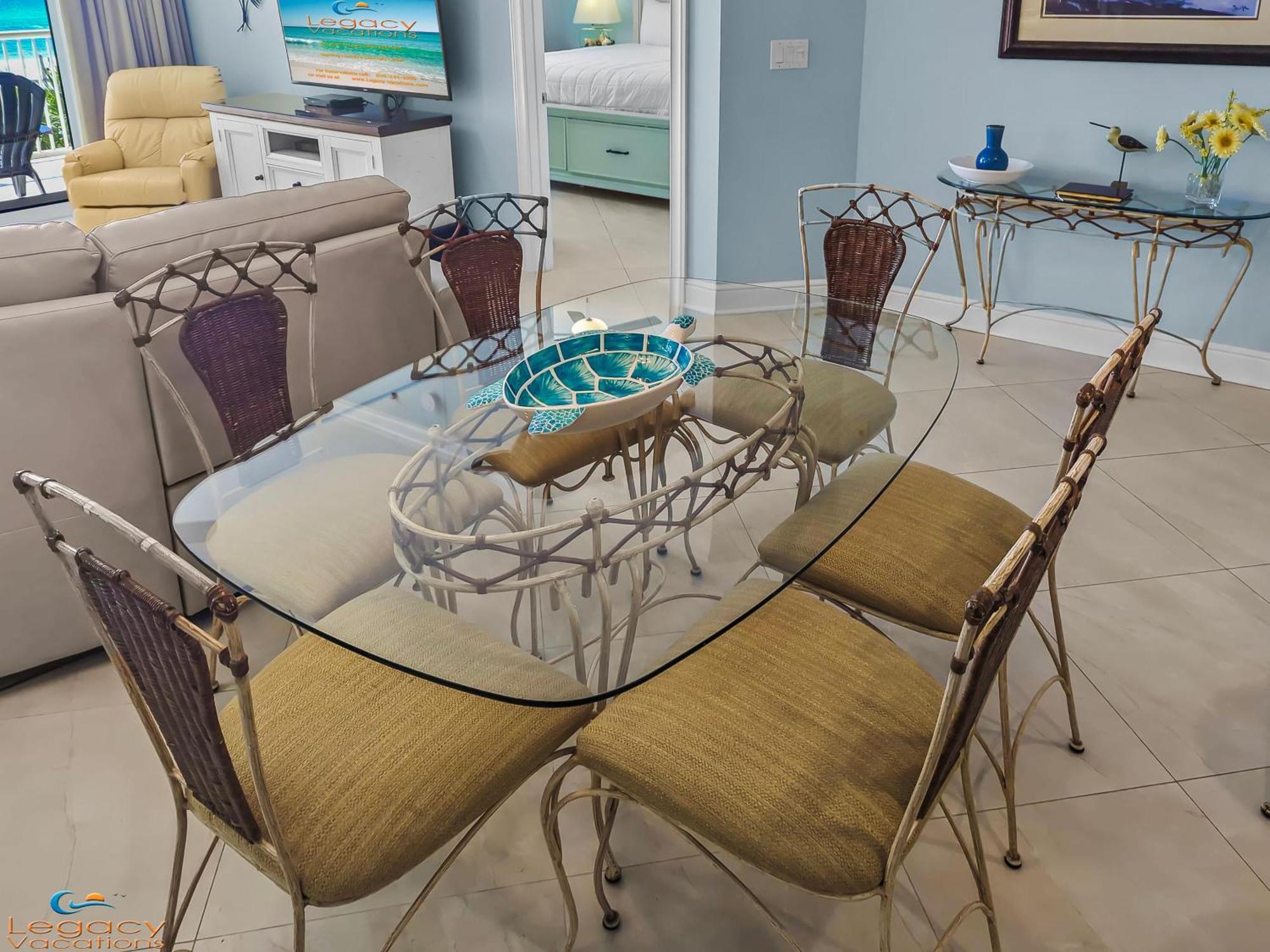 Apartment Azure #307 - 3bd Beachfront - King Beds!