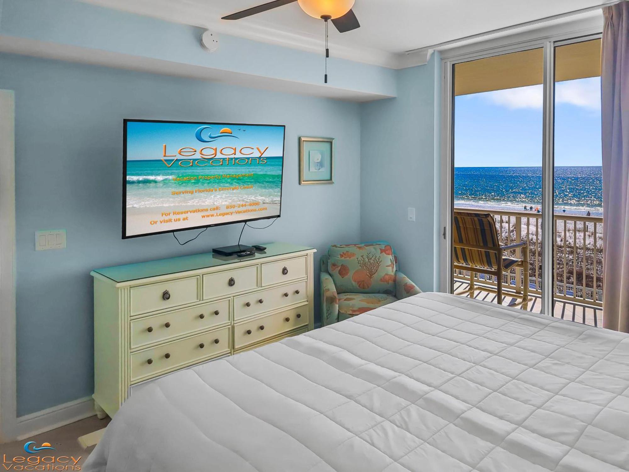 Apartment Azure #307 - 3bd Beachfront - King Beds! *
