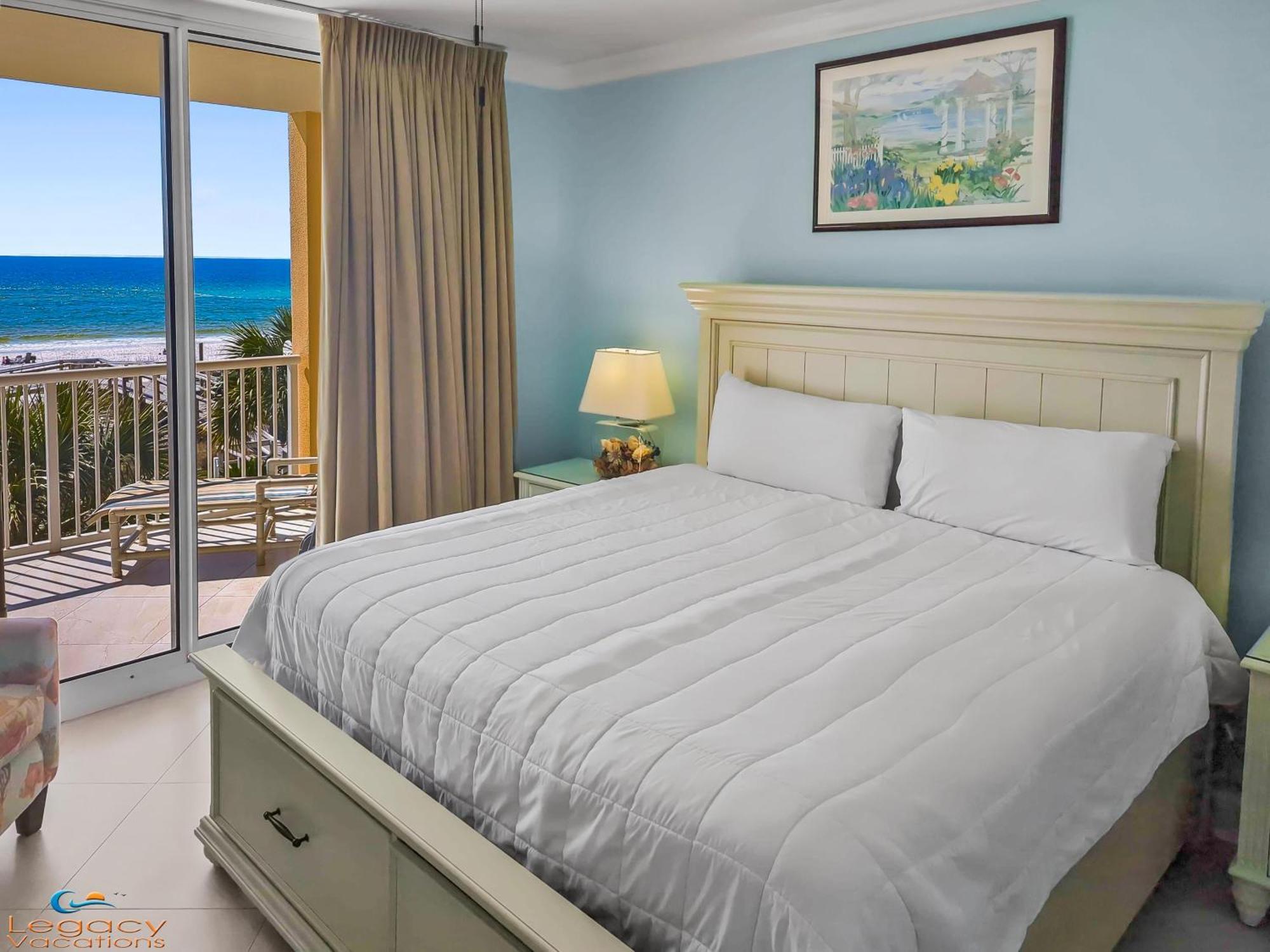 Apartment Azure #307 - 3bd Beachfront - King Beds! *