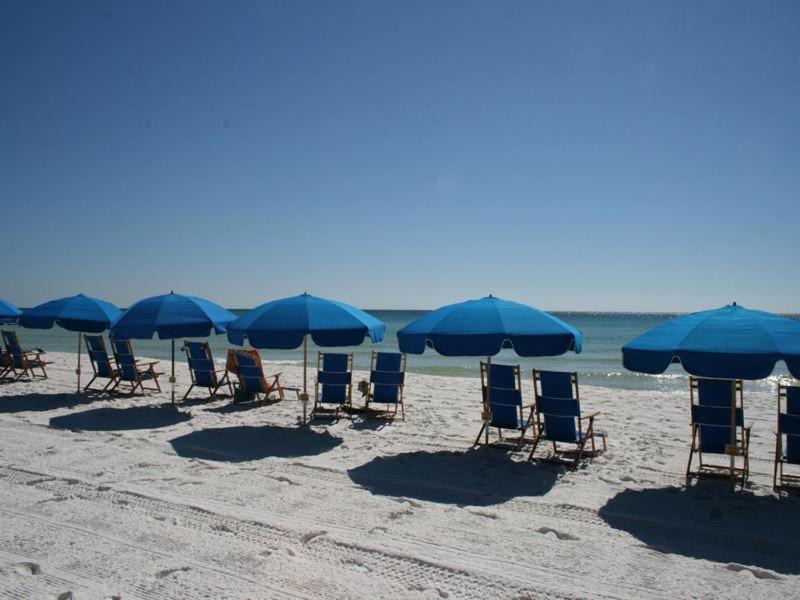 3 Bedroom Beachfront - Popular Dates Available! Holiday home