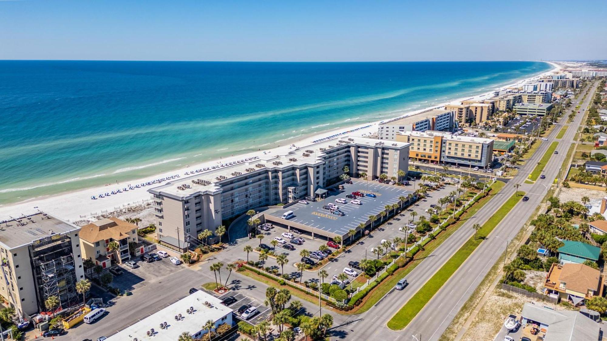 3 Bedroom Beachfront - Popular Dates Available!