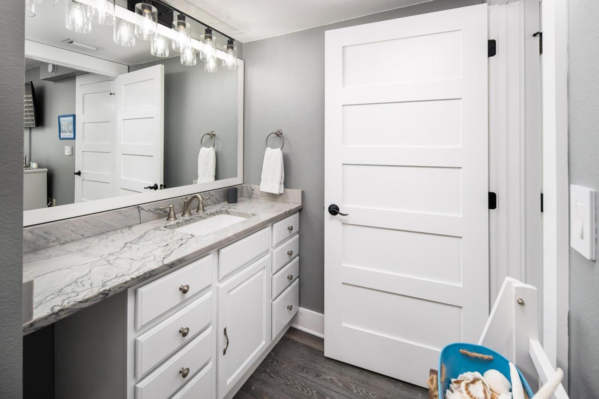 Ip510-beautifully 3bd Beachfront-beach Service