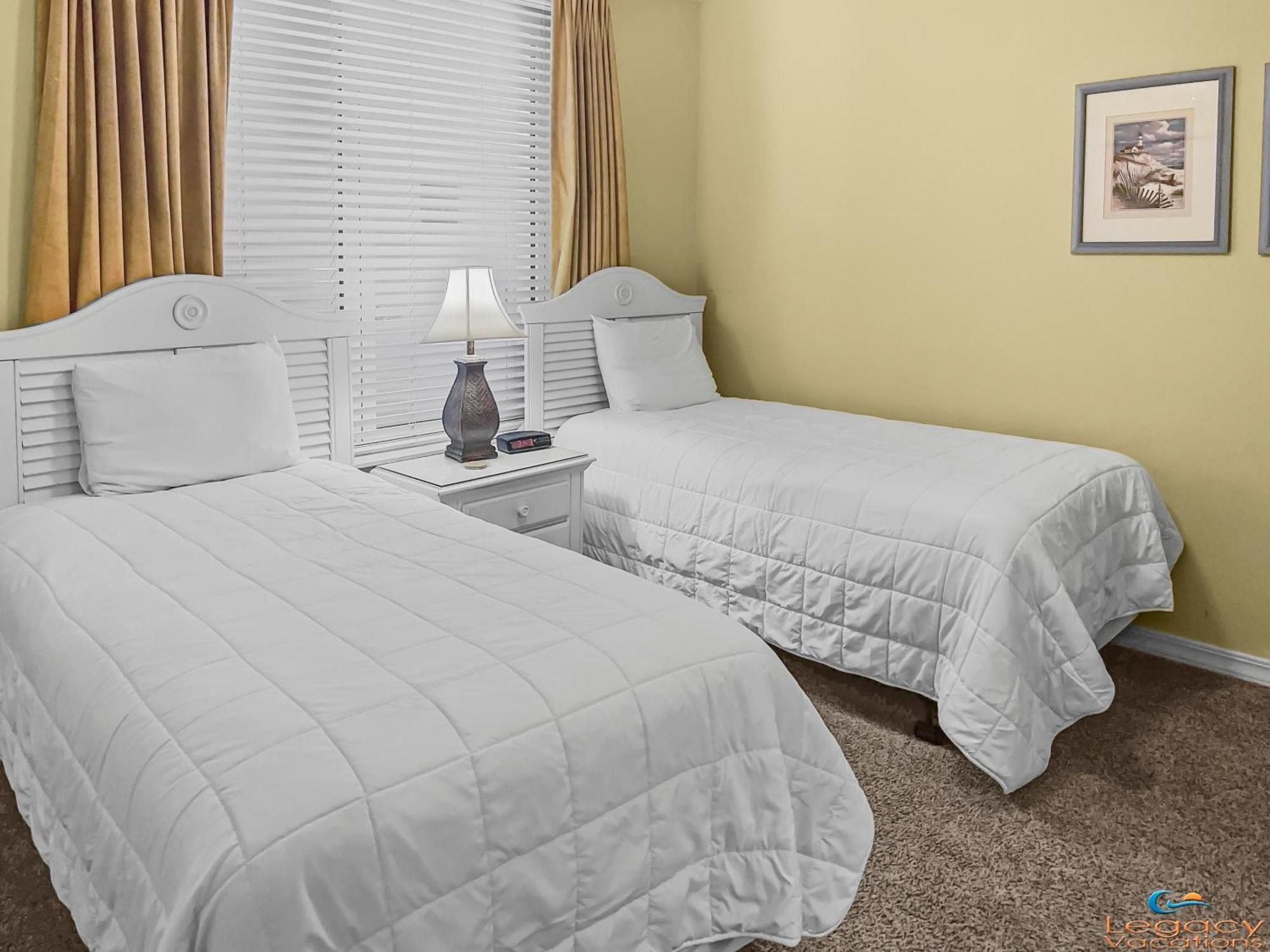 Apartment Ip301-beautiful 3 Bed Beachfront-premium Amenities *