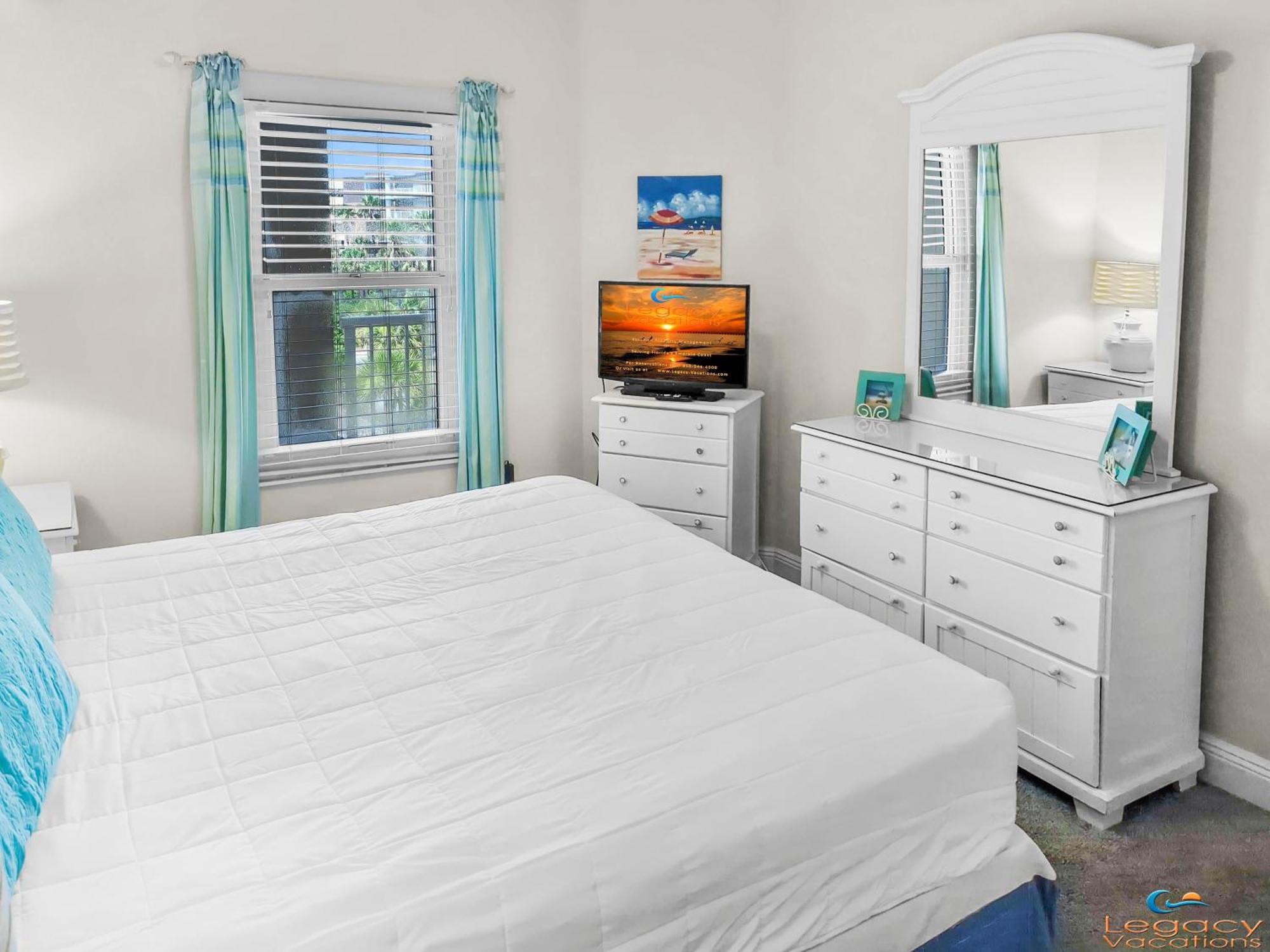 Smp 402 - Large 3 Bedroom Beachfront - Sleeps 10!