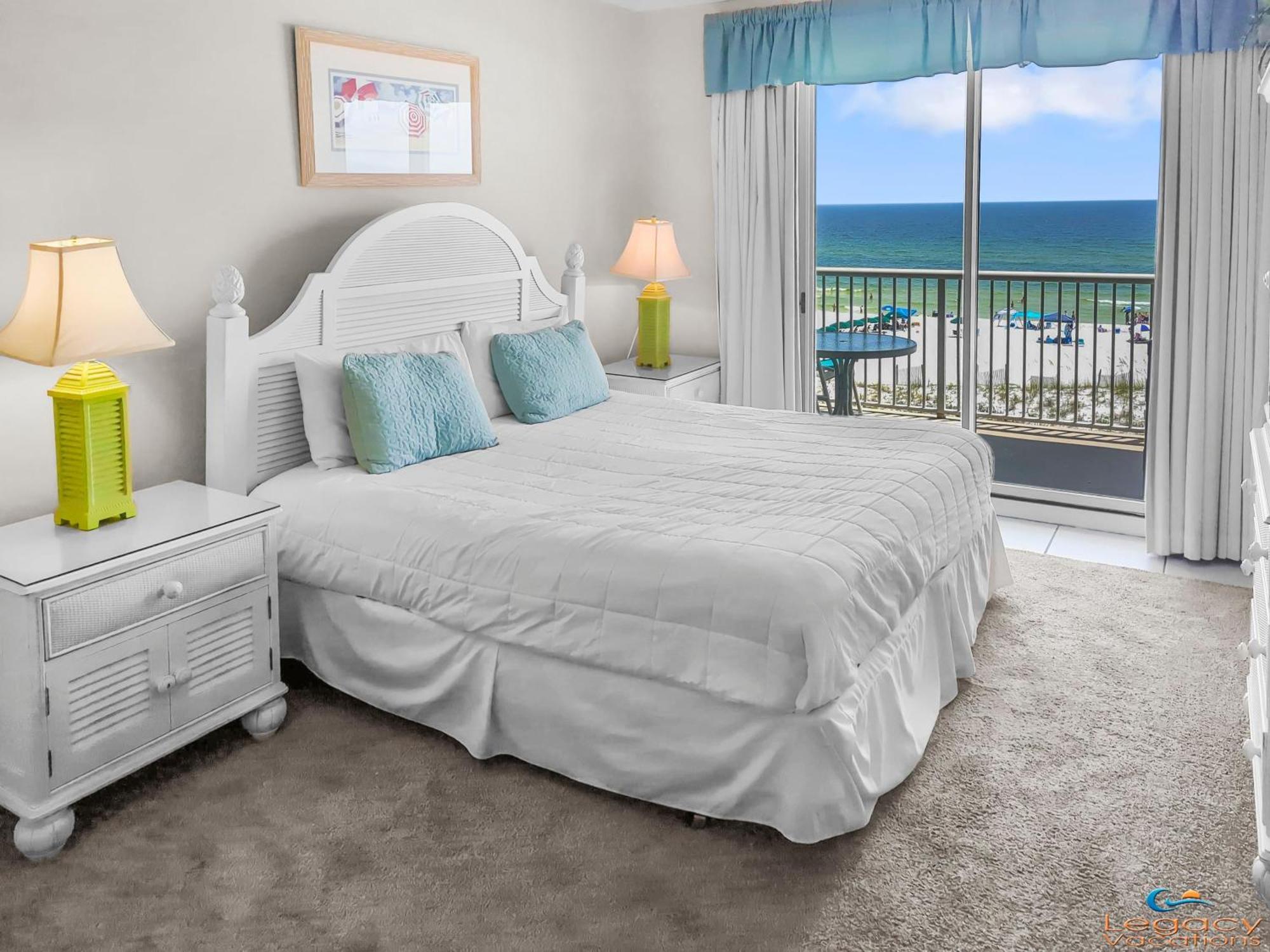 Smp 402 - Large 3 Bedroom Beachfront - Sleeps 10!