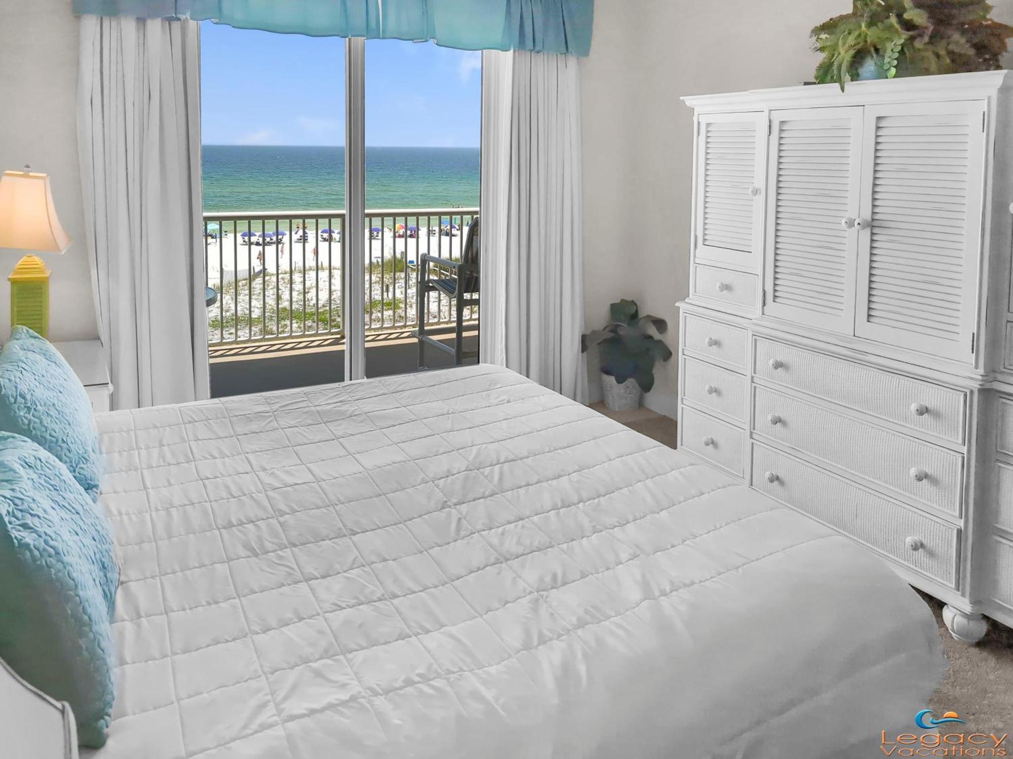 Smp 402 - Large 3 Bedroom Beachfront - Sleeps 10! *
