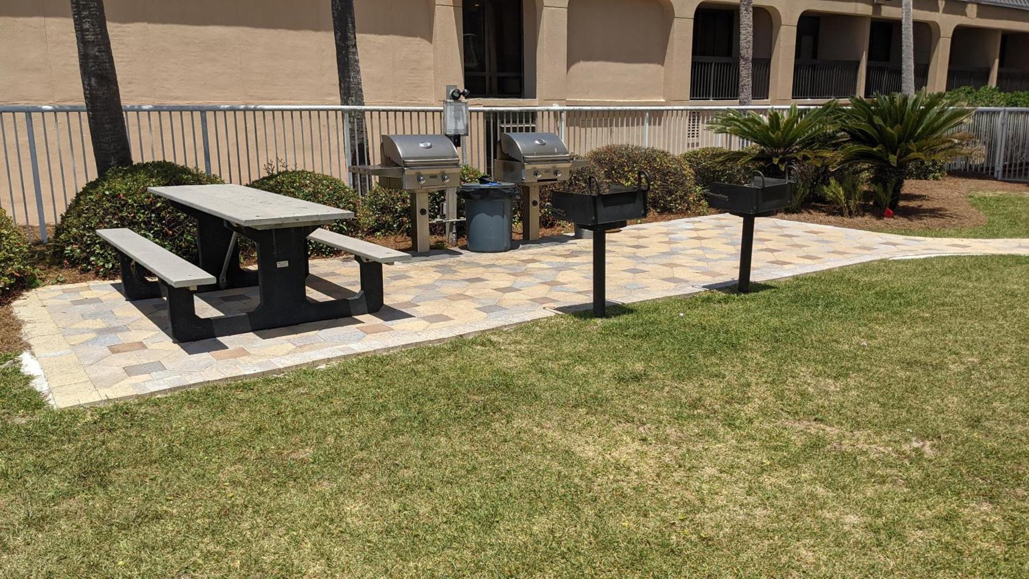 Smp 402 - Large 3 Bedroom Beachfront - Sleeps 10! *