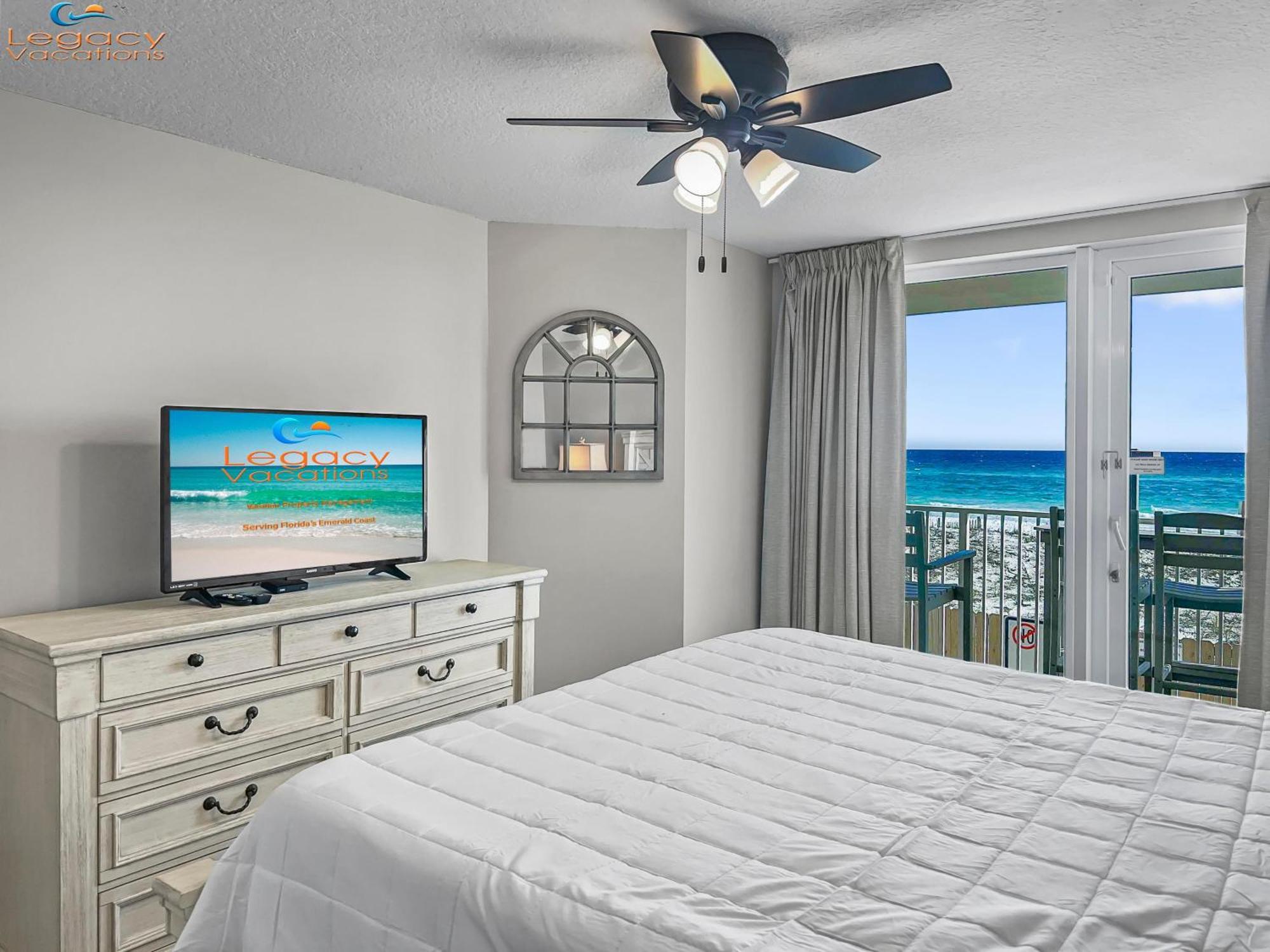 New Remodel - And Pool Access From Balcony! Fort Walton Beach