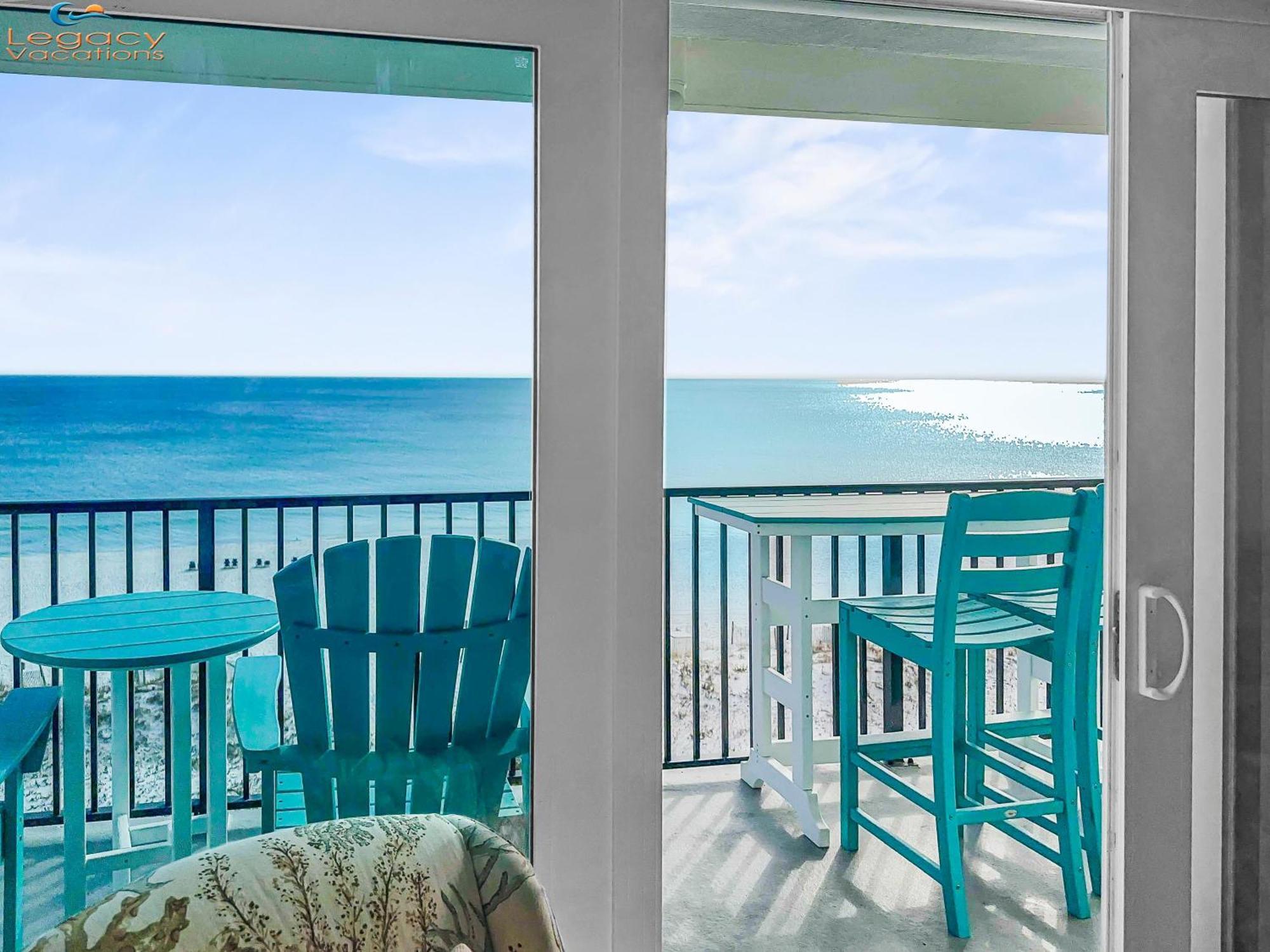So 706 - Floor Updated 3bdr Beachfront Condo! *