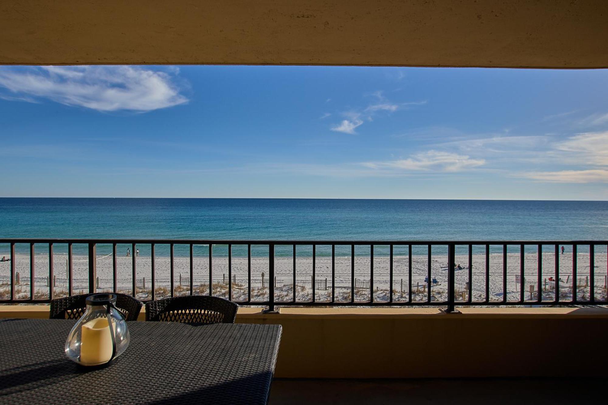 Elegant Spacious Beachfront, Free Seasonal Service, Huge Lanai * Fort Walton Beach