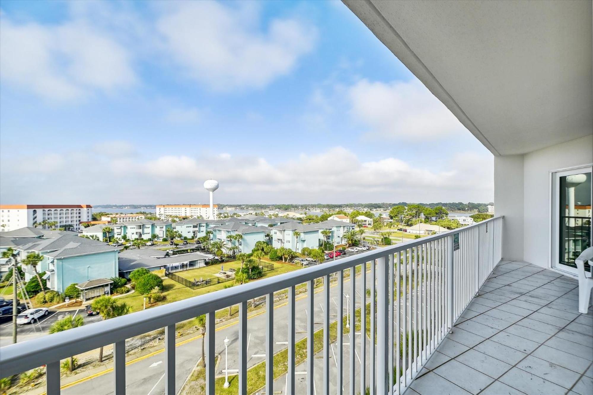 Apartment Seacrest 707- By Isle *