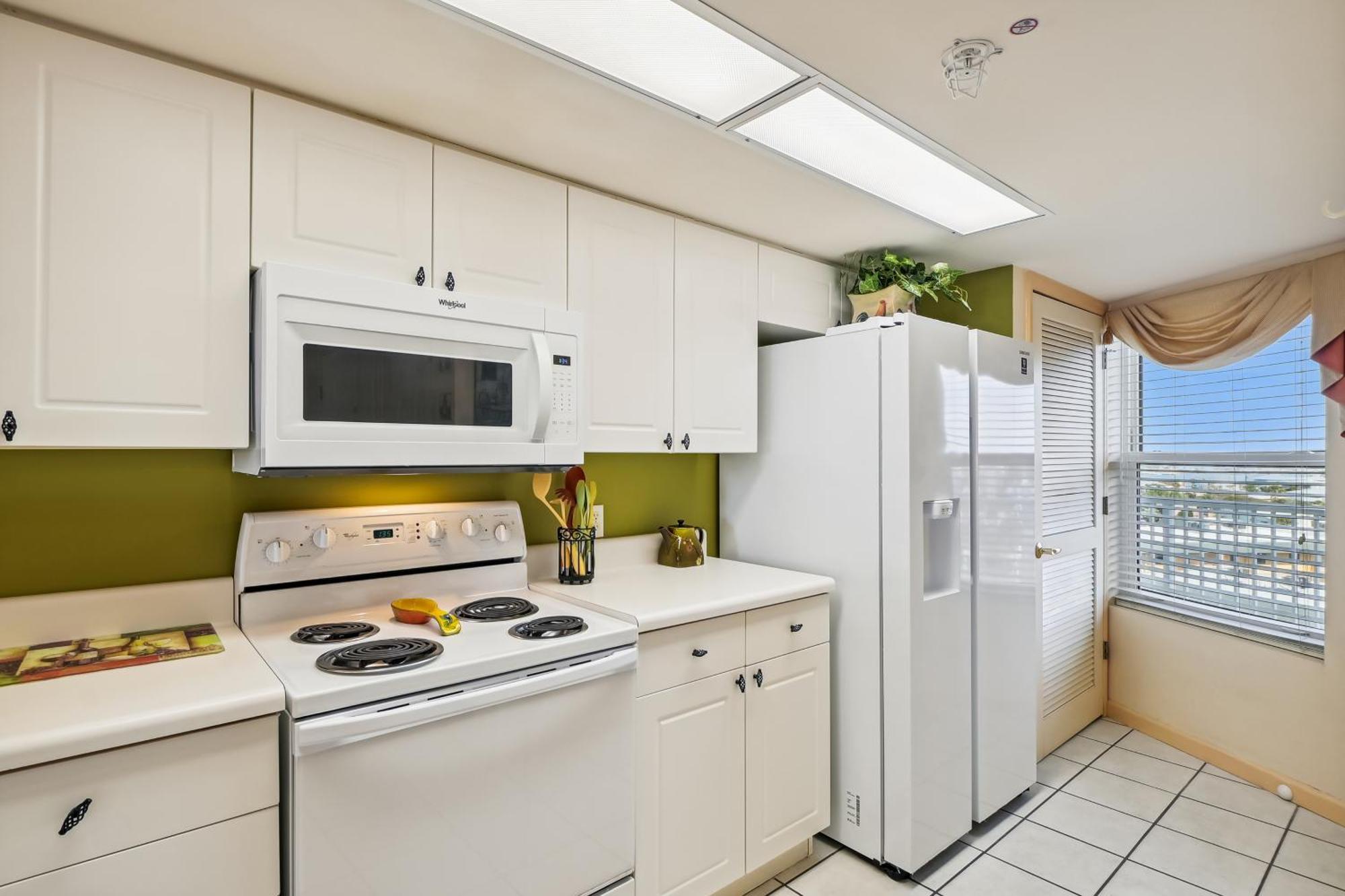 Seacrest 706- By Isle Apartment *