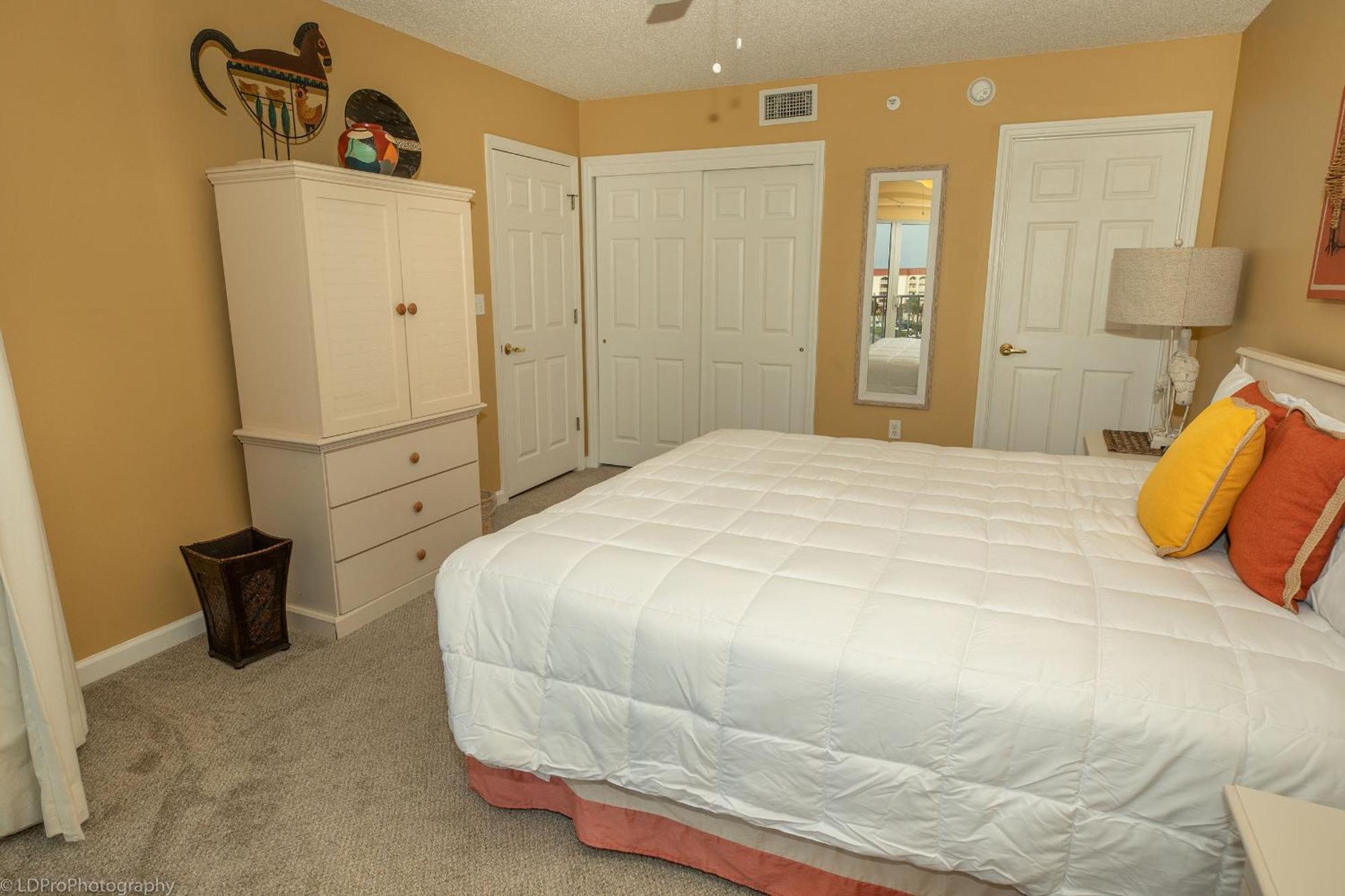 Apartment Seacrest 705- By Isle