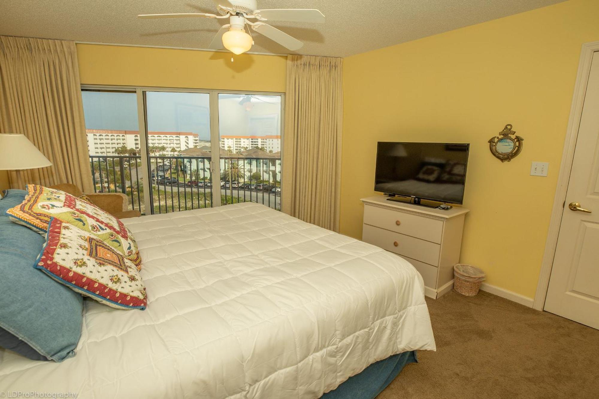 Apartment Seacrest 605- By Isle *