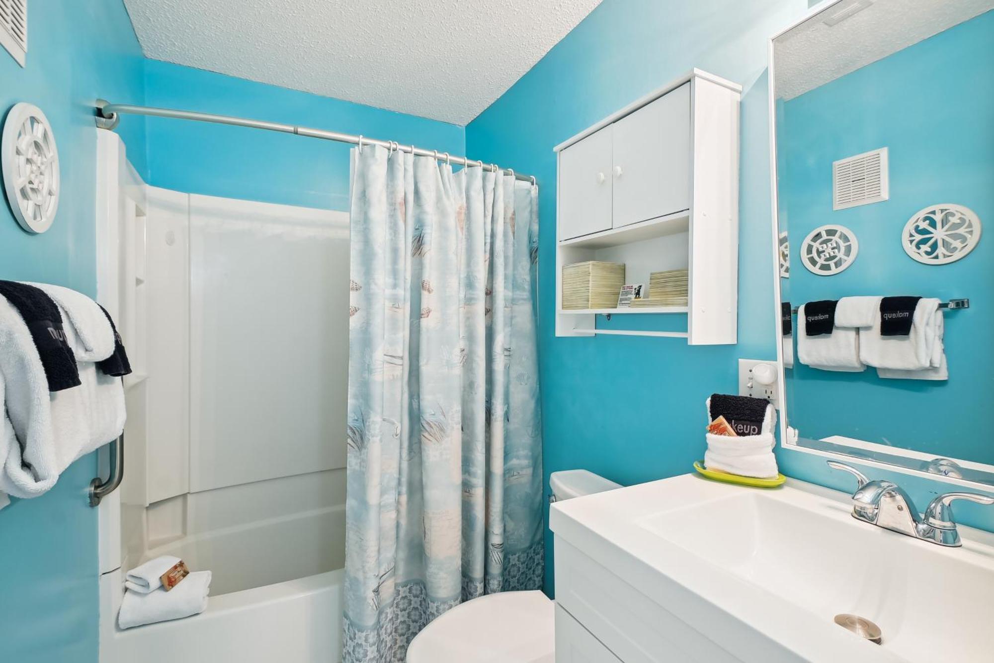 Venus 308- By Isle Apartment *