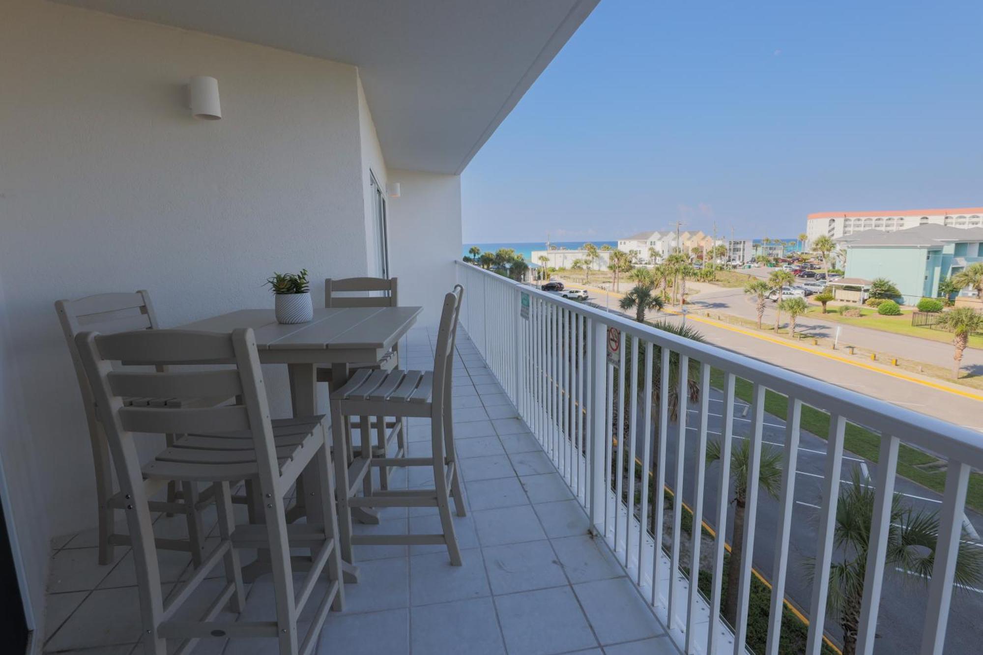 Seacrest 413- By Isle Fort Walton Beach